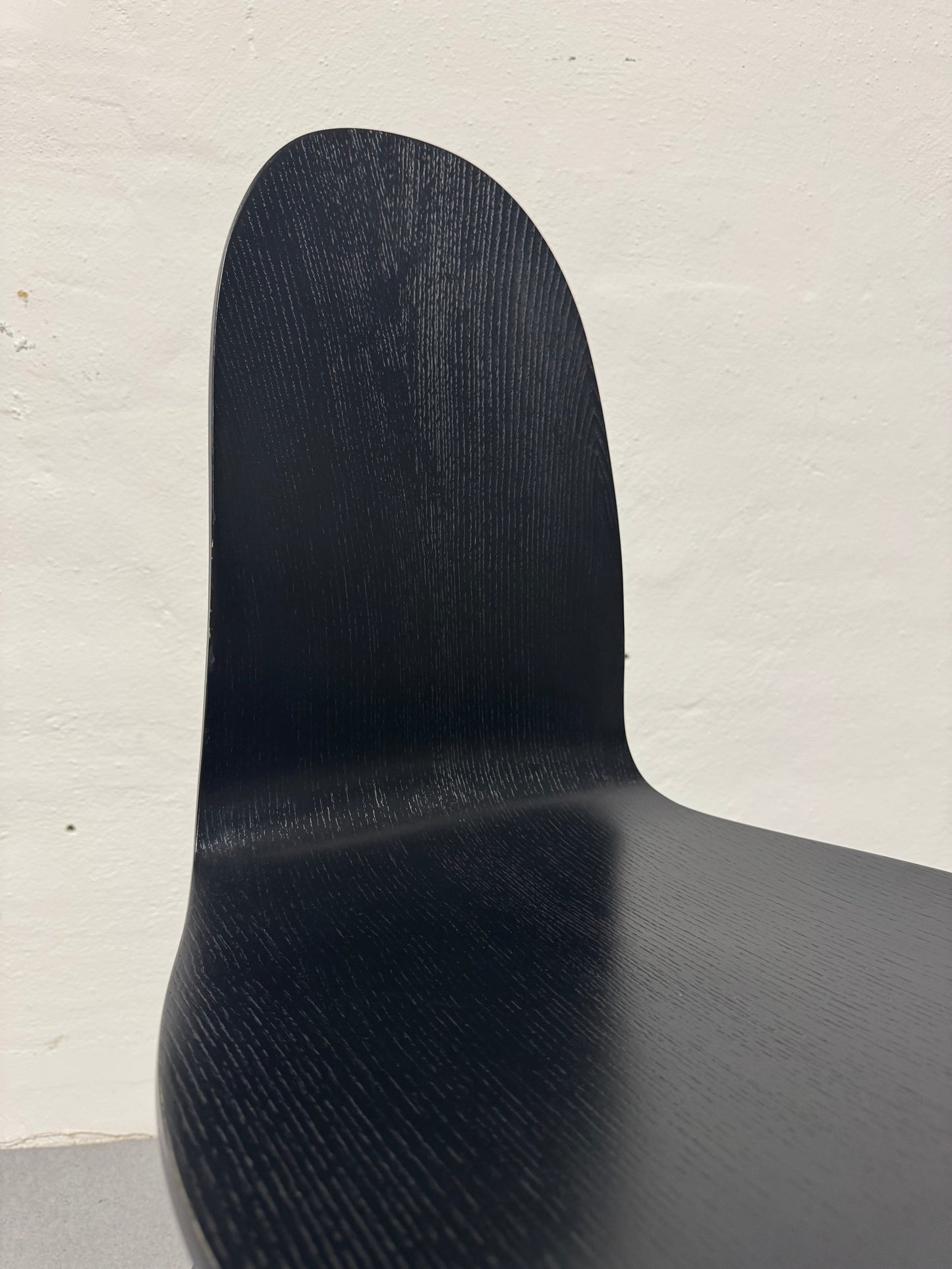 Arne Jacobsen ‘Tungen/3102’ Howe.