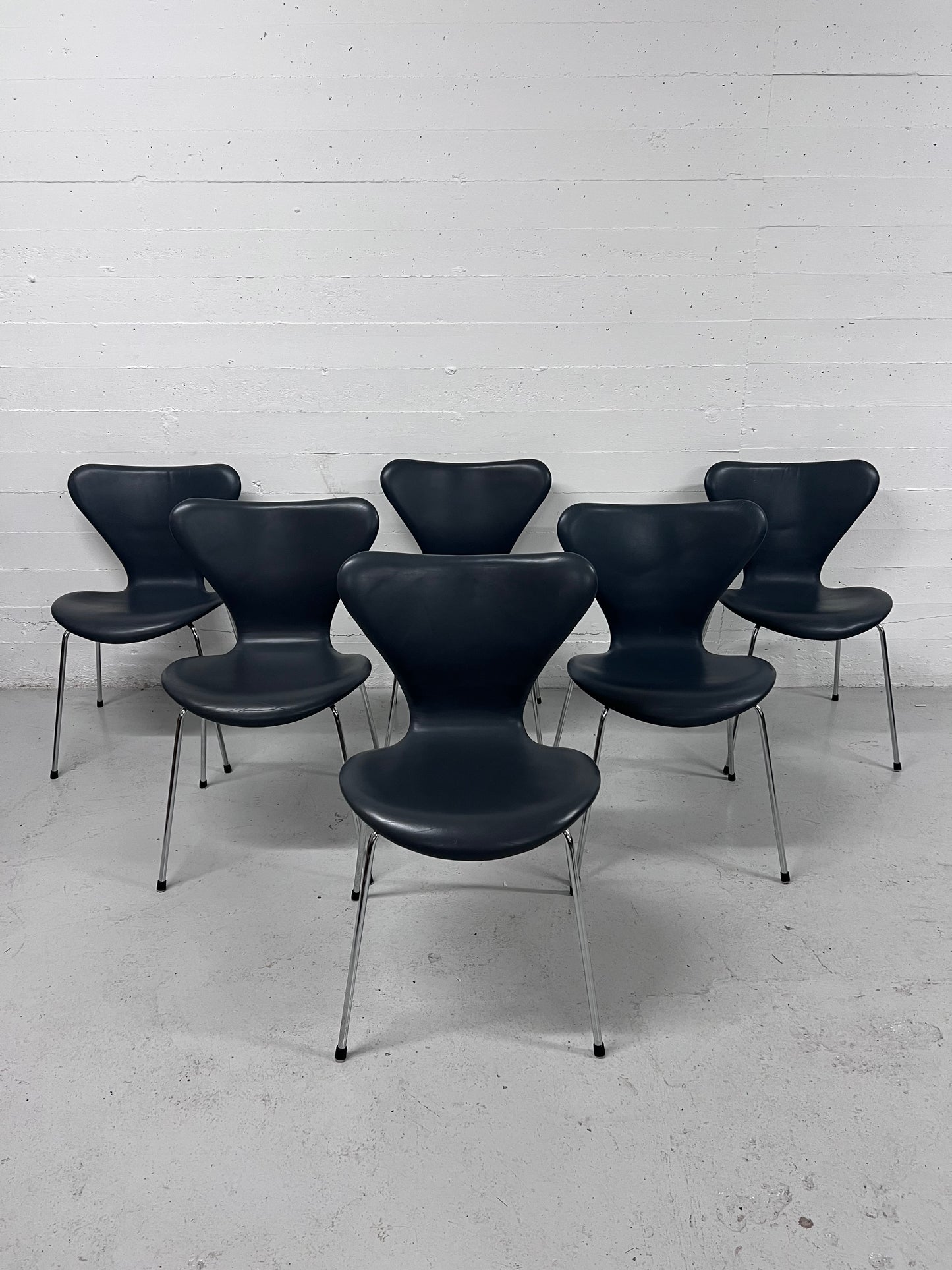 Arne Jacobsen ‘Syveren/3107’ Fritz Hansen.