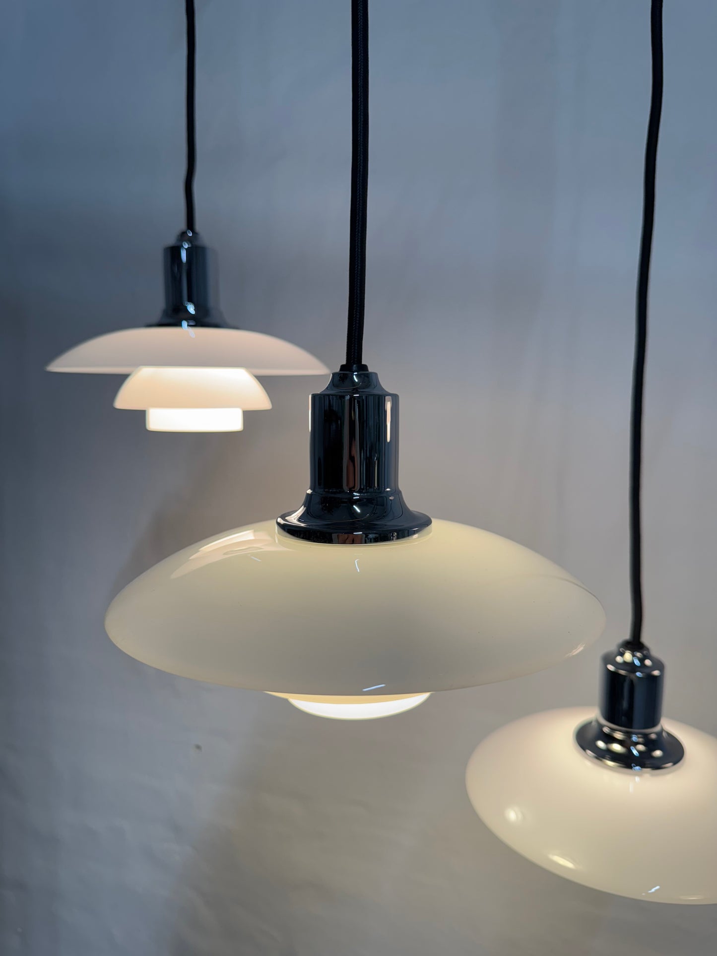 Poul Henningsen, “PH 2/1” Louis Poulsen.