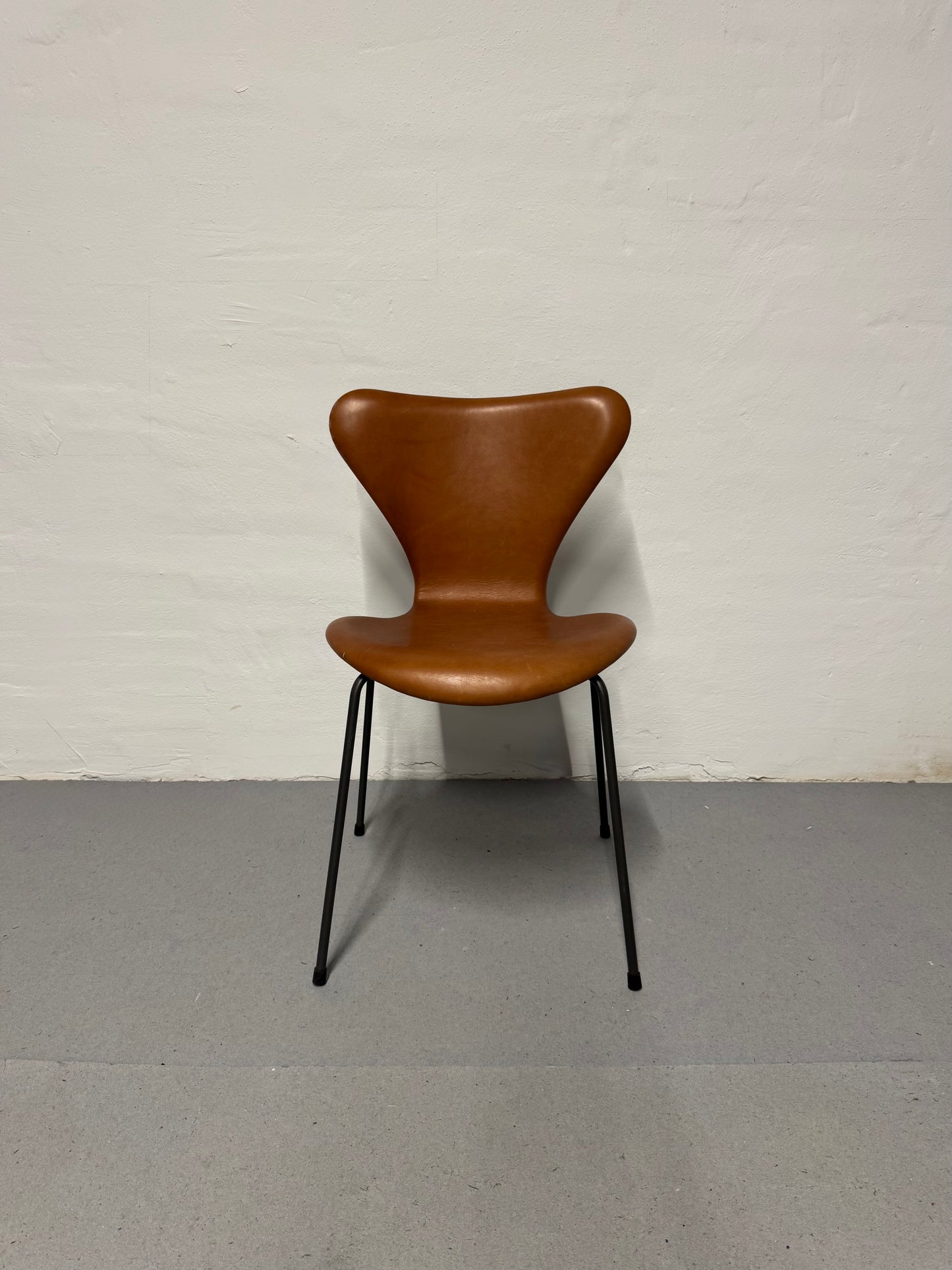 Arne Jacobsen ‘Syveren/3107’ Fritz Hansen.