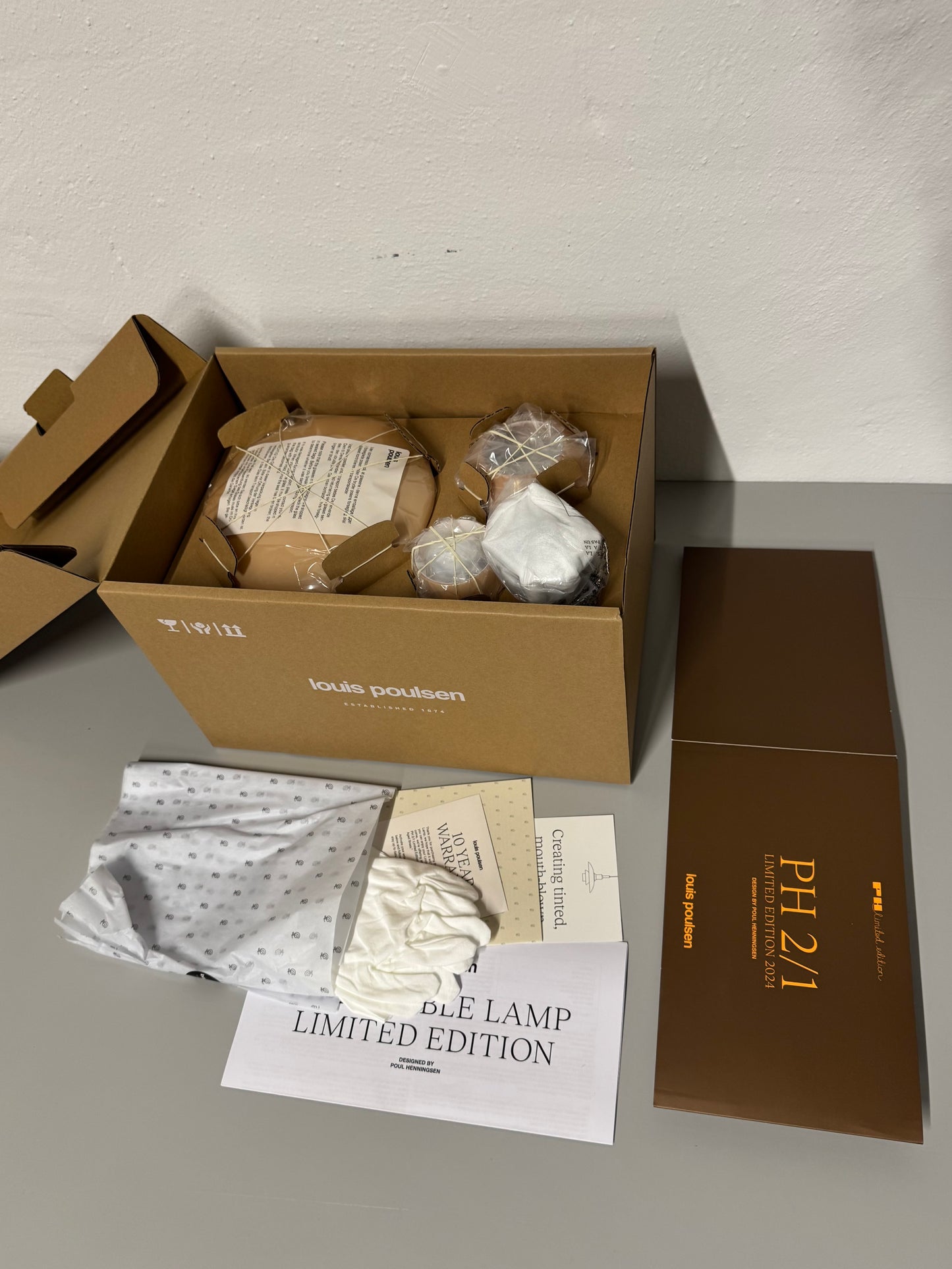 Spritny Poul Henningsen, “PH 2/1” Louis Poulsen.