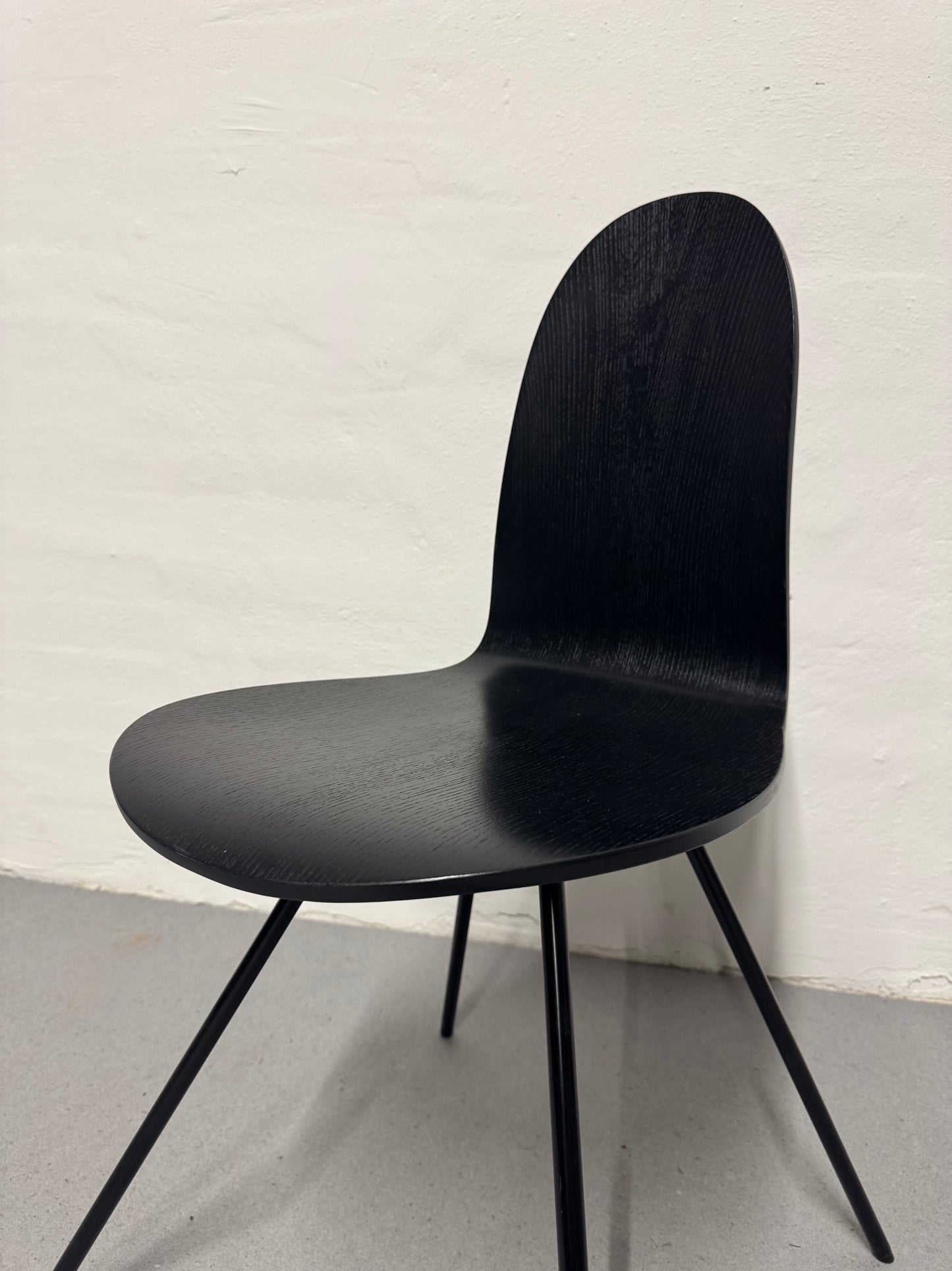 Arne Jacobsen ‘Tungen/3102’ Howe.