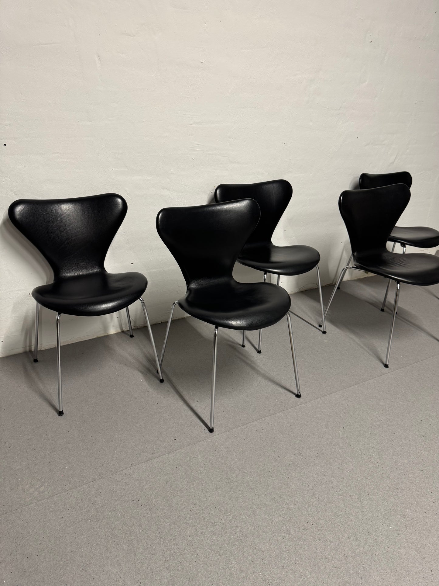 Arne Jacobsen ‘Syveren/3107’ Fritz Hansen.