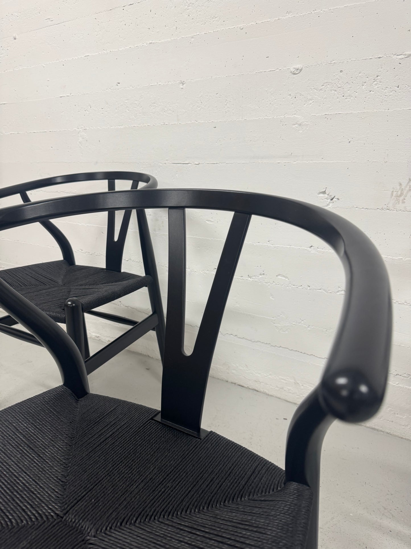 Hans J. Wegner ‘CH24’ ‘Y-stolen’ fremstillet hos Carl Hansen & Søn.