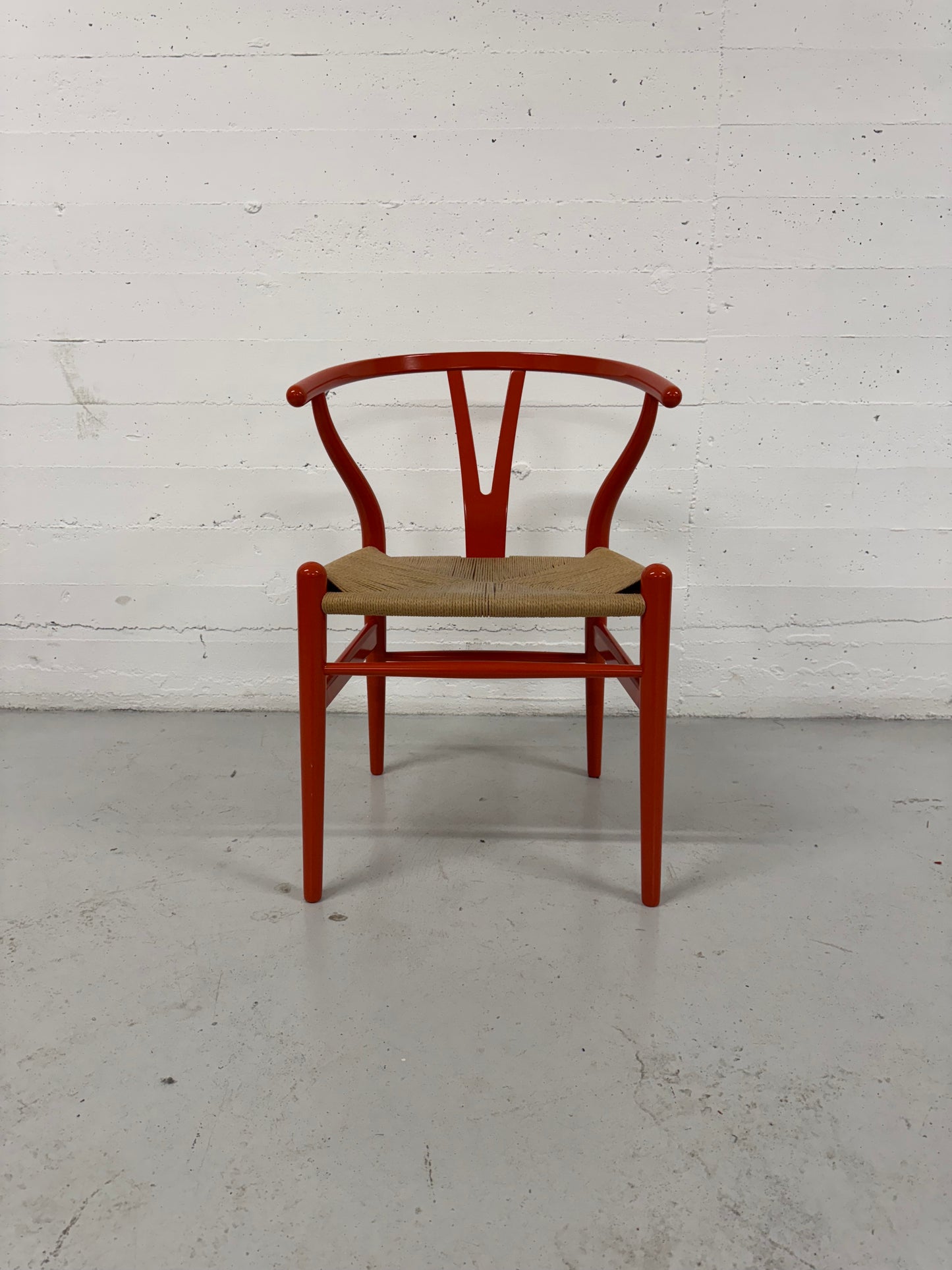 Hans J. Wegner ‘CH24’ ‘Y-stolen’ fremstillet hos Carl Hansen & Søn.