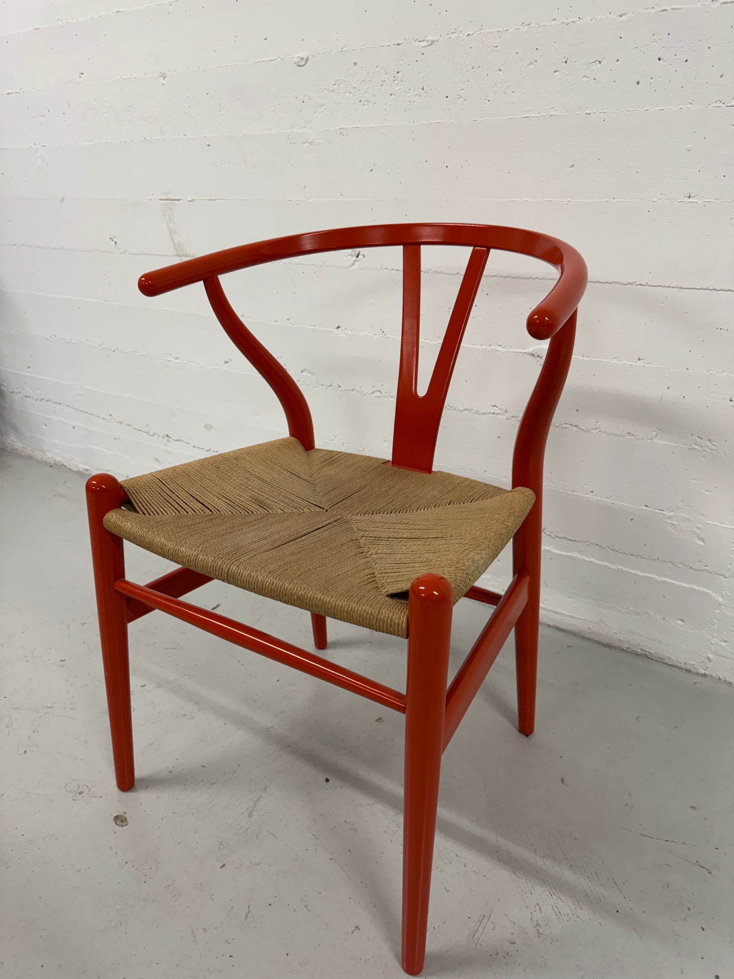 Hans J. Wegner ‘CH24’ ‘Y-stolen’ fremstillet hos Carl Hansen & Søn.