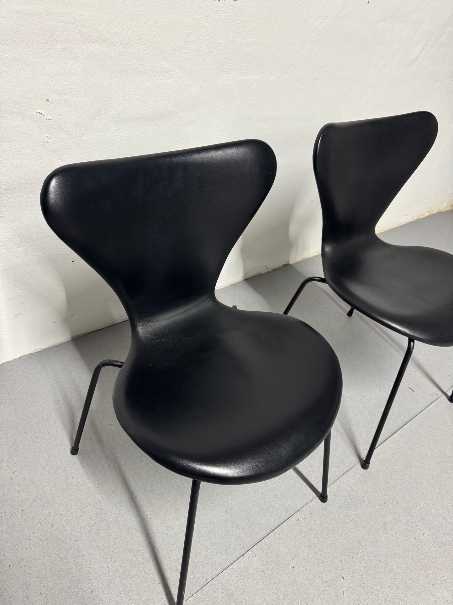 Arne Jacobsen ‘Syveren/3107’ Fritz Hansen.