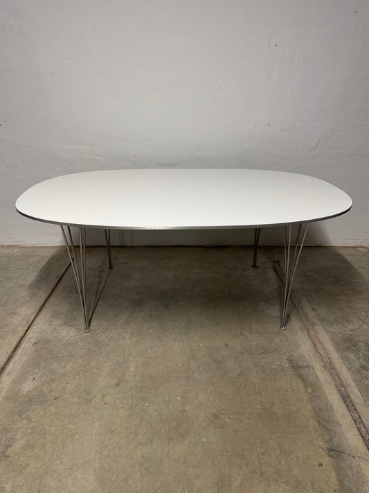 Piet Hein & Bruno Mathsson ‘Superellipse’ spisebord, Fritz Hansen.