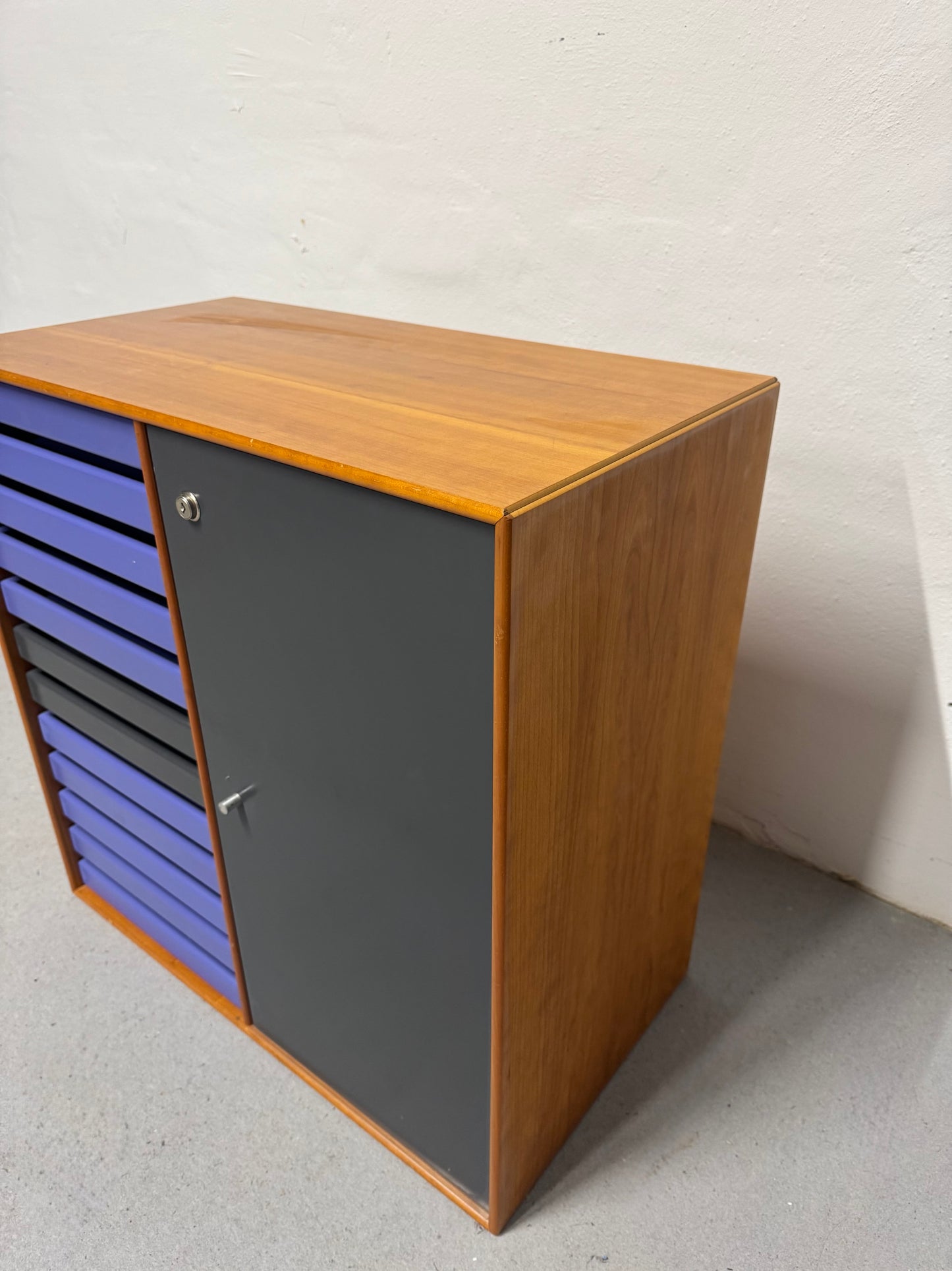 Peter J. Lassen, Montana reolmodul.