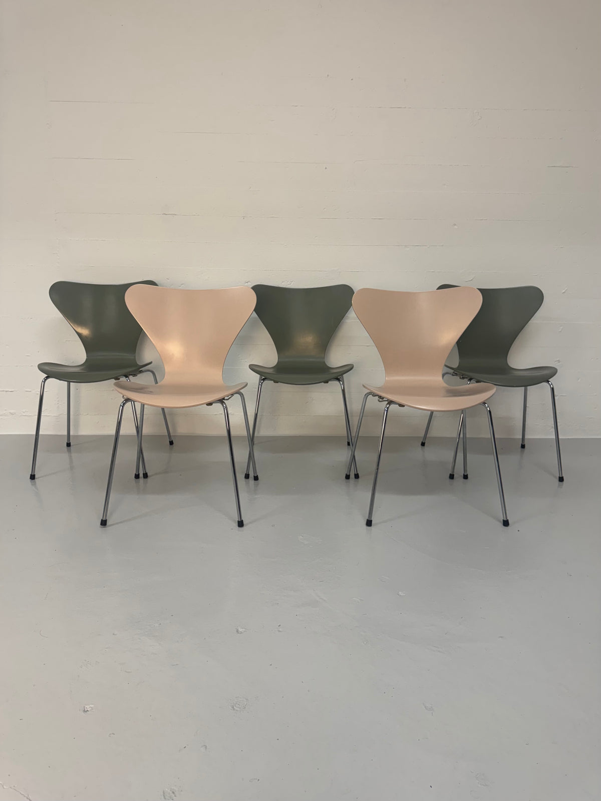 Arne Jacobsen ‘3107’ Fritz Hansen.