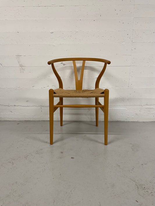 Hans J. Wegner ‘CH24’ ‘Y-stolen’ fremstillet hos Carl Hansen & Søn.