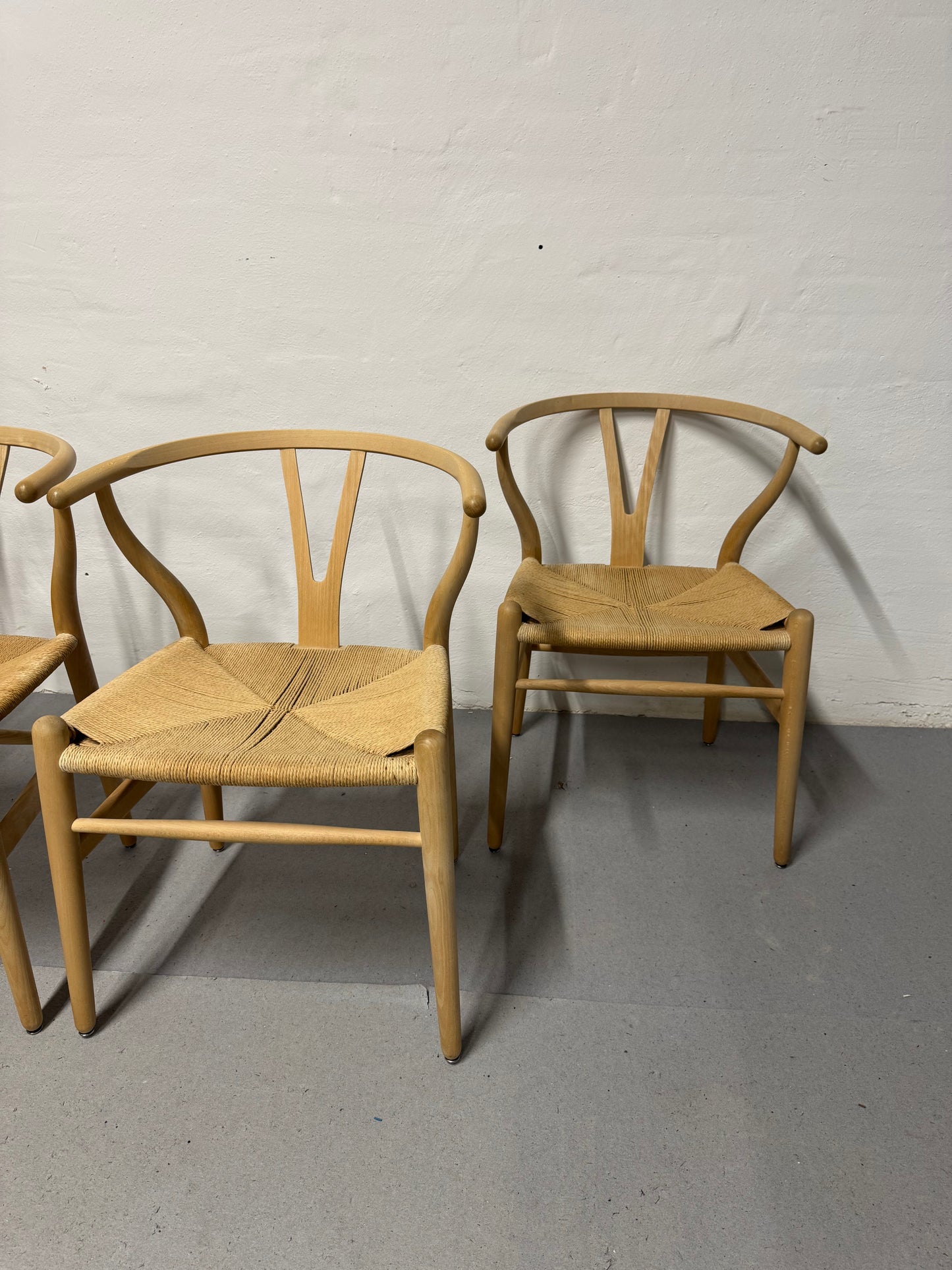 Hans J. Wegner ‘CH24’ ‘Y-stolen’ fremstillet hos Carl Hansen & Søn.