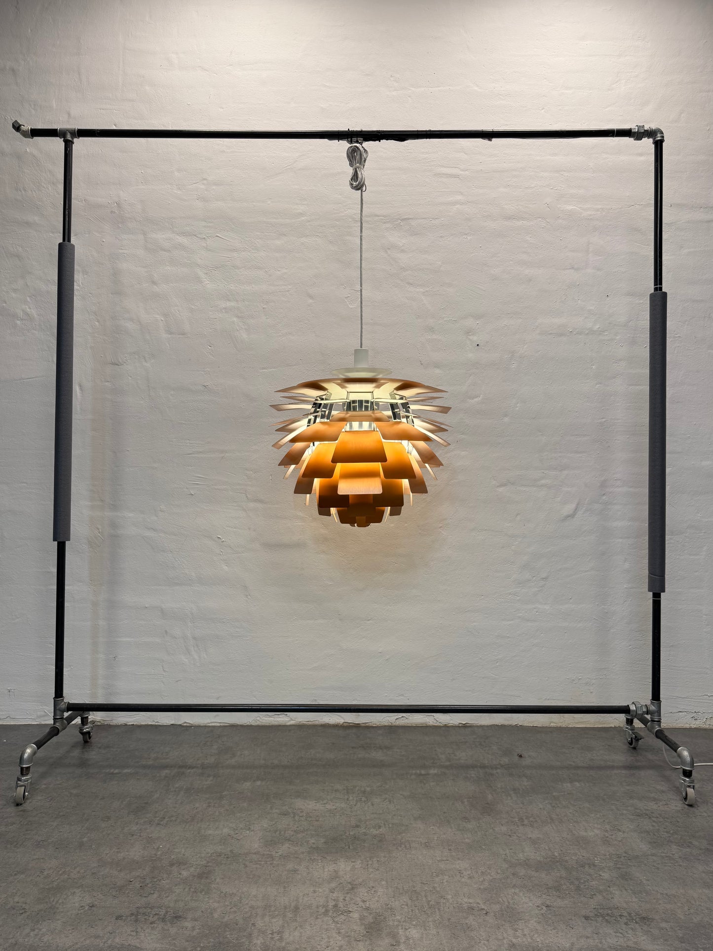 Ø60cm, Poul Henningsen ‘Koglen’ Louis Poulsen.
