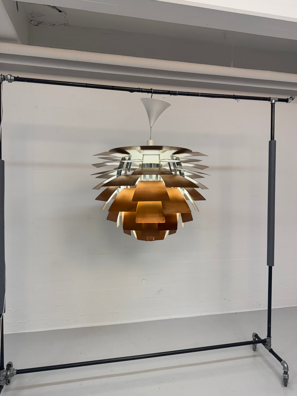 Ø84cm, Poul Henningsen ‘Koglen’ Louis Poulsen.