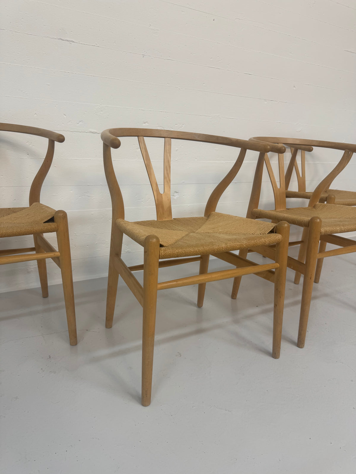 Hans J. Wegner ‘CH-24’ Carl Hansen & Søn.