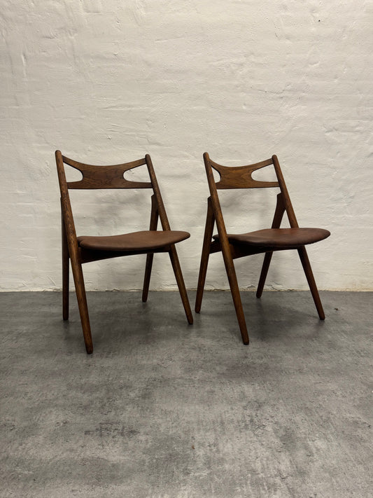 Hans J. Wegner ‘CH29/Savbukkestolen’ Carl Hansen & Søn.