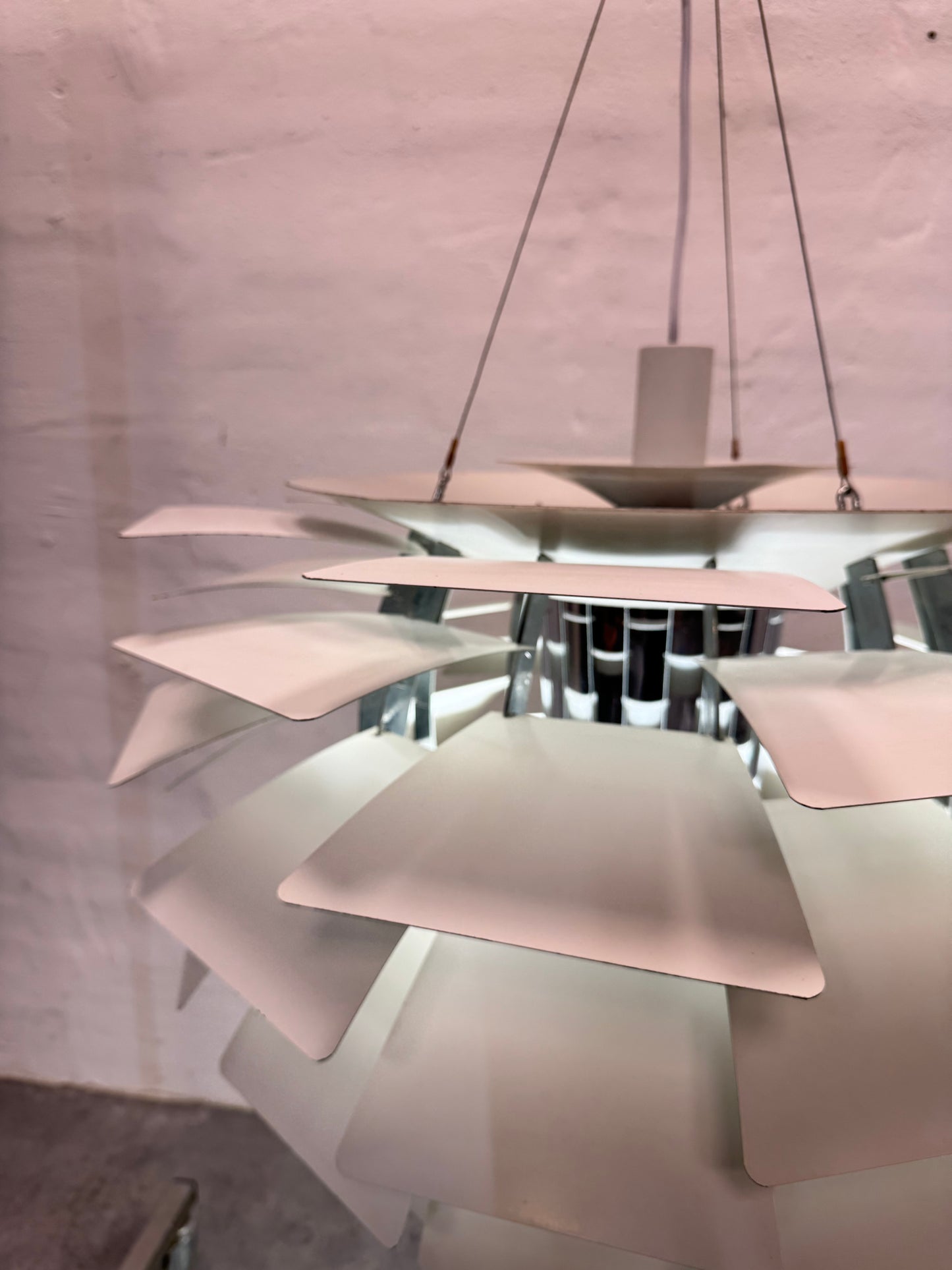 Poul Henningsen ‘Koglen’ Ø72 cm, hvid.