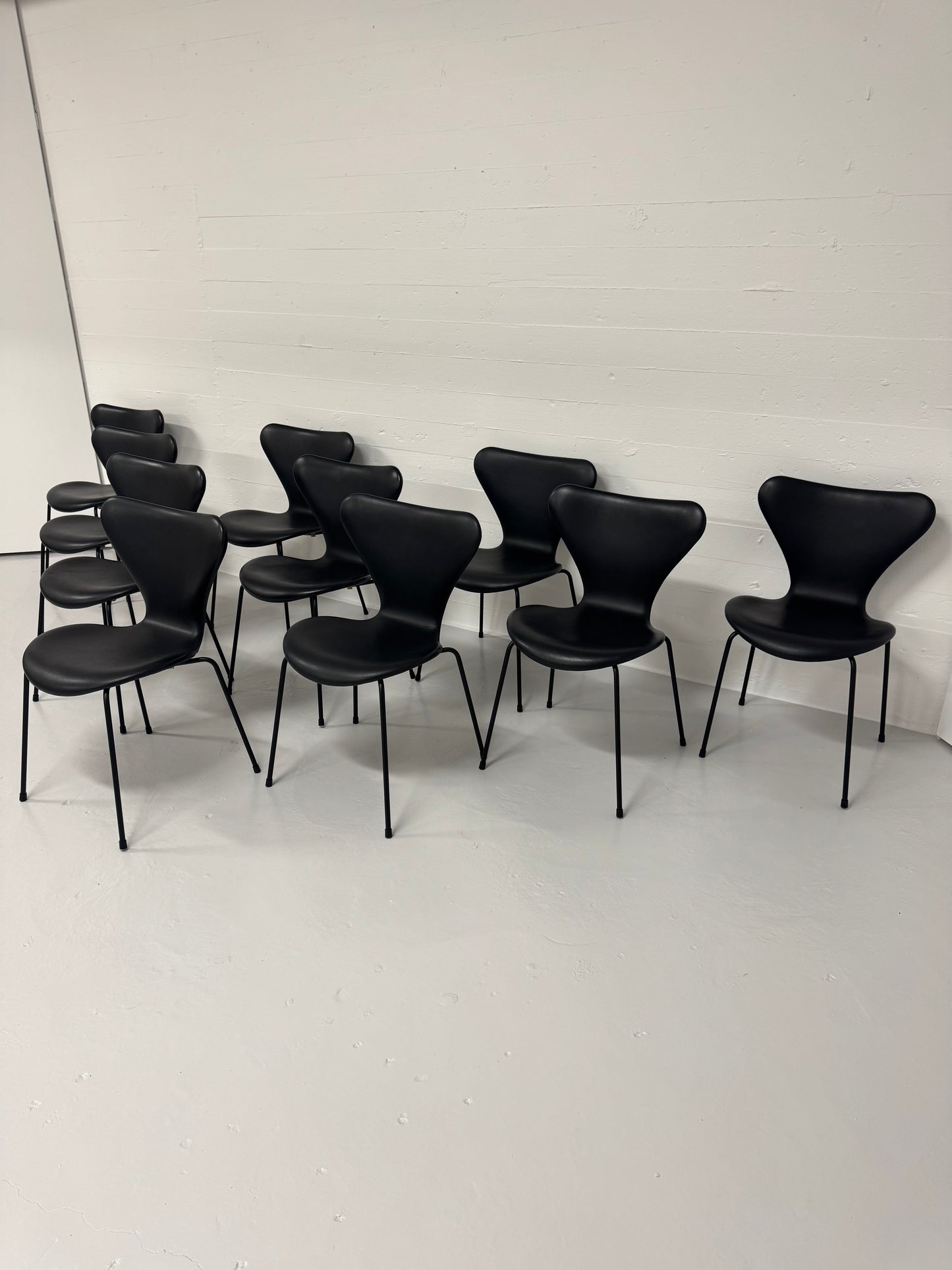 Arne Jacobsen ‘3107’ Fritz Hansen.