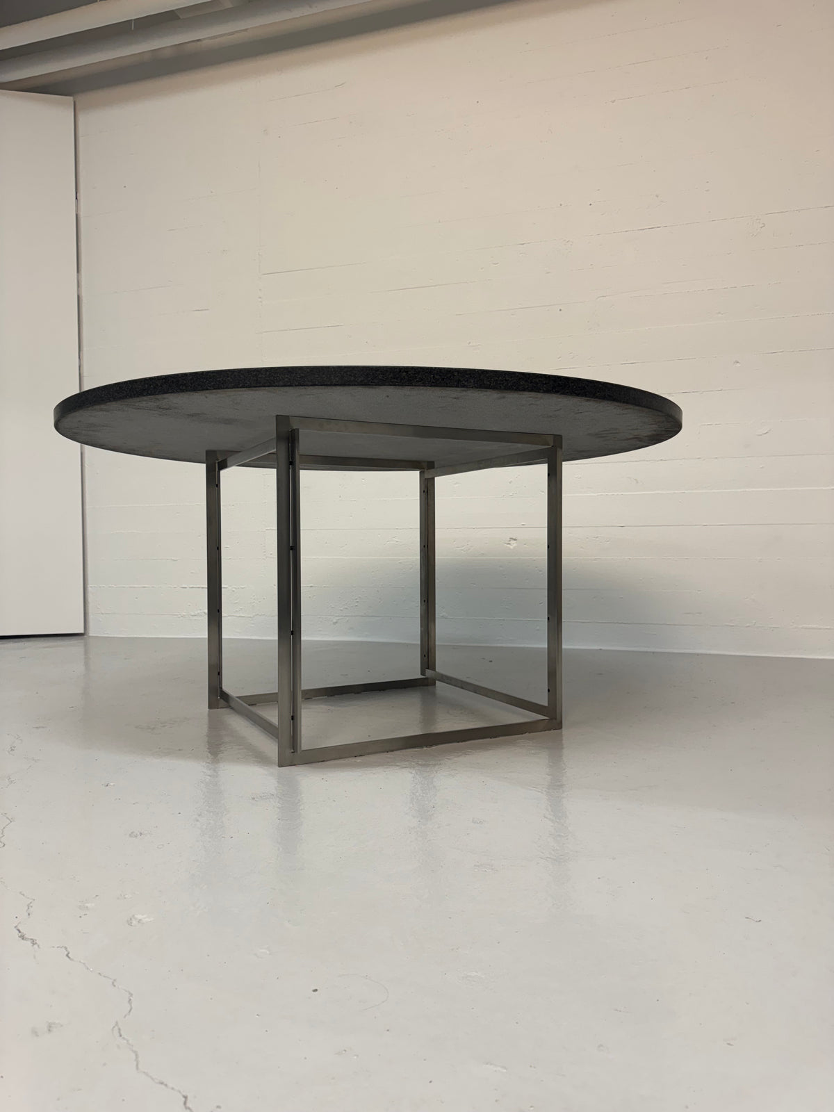 Poul Kjærholm ‘PK-54’ Fritz Hansen.