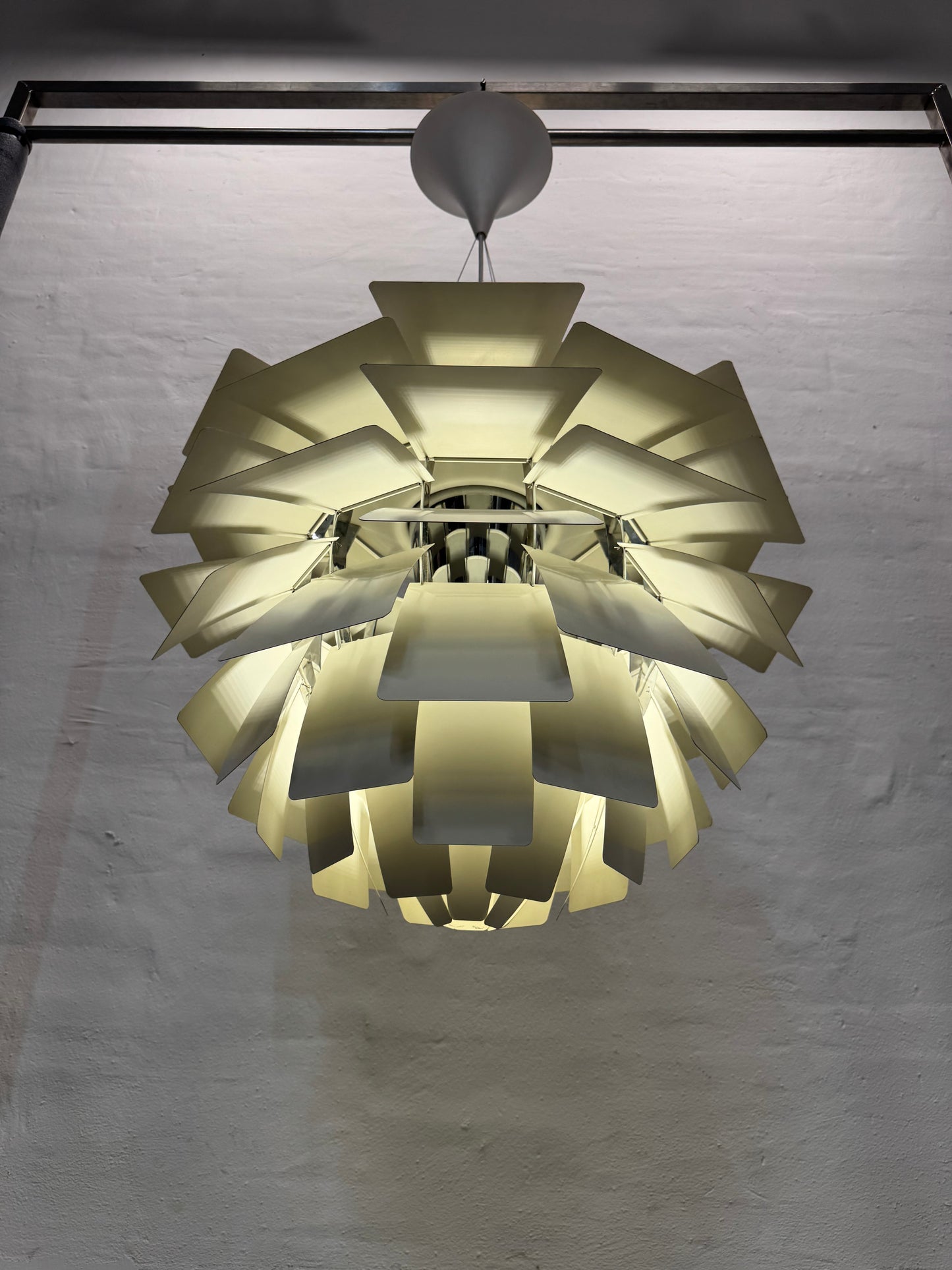 Poul Henningsen ‘Koglen’ Ø72 cm, hvid.