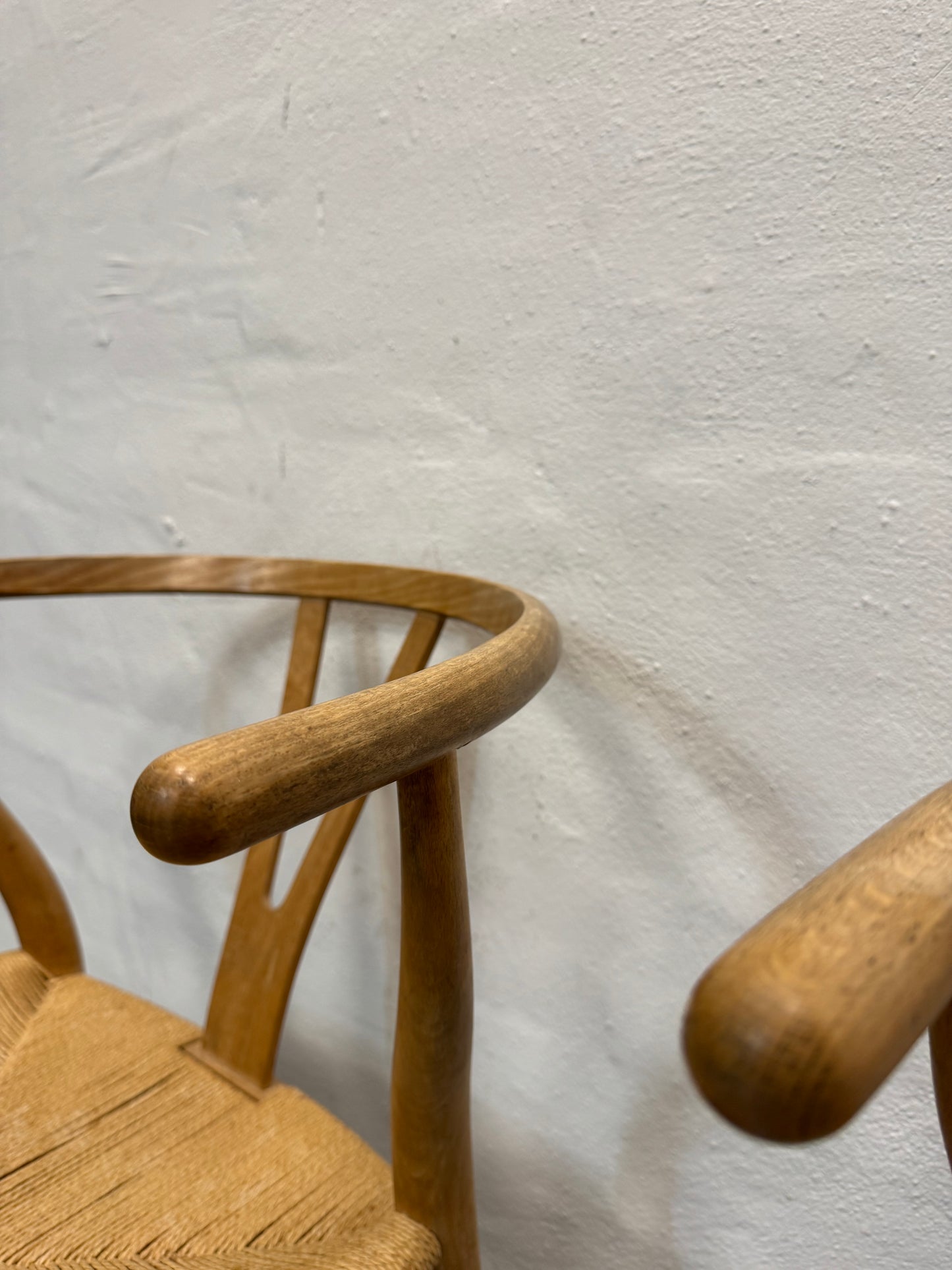 Hans J. Wegner, “CH24 / Y-stolen” Carl Hansen & Søn.