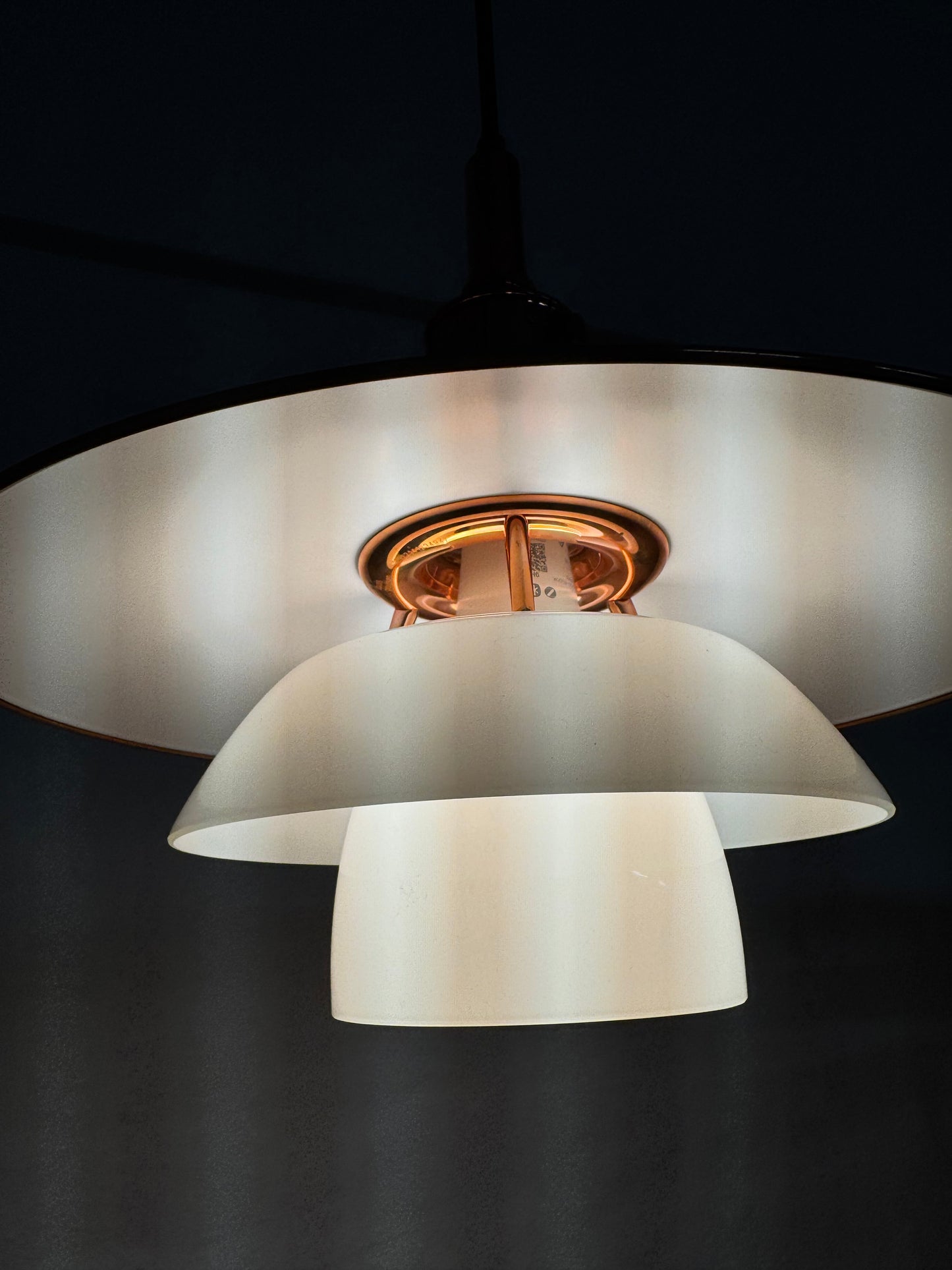 Poul Henningsen, “PH 3½-3” Louis Poulsen.