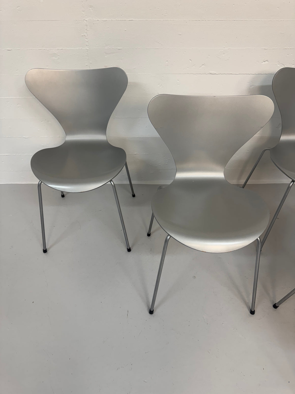 Arne Jacobsen ‘3107’ Fritz Hansen.