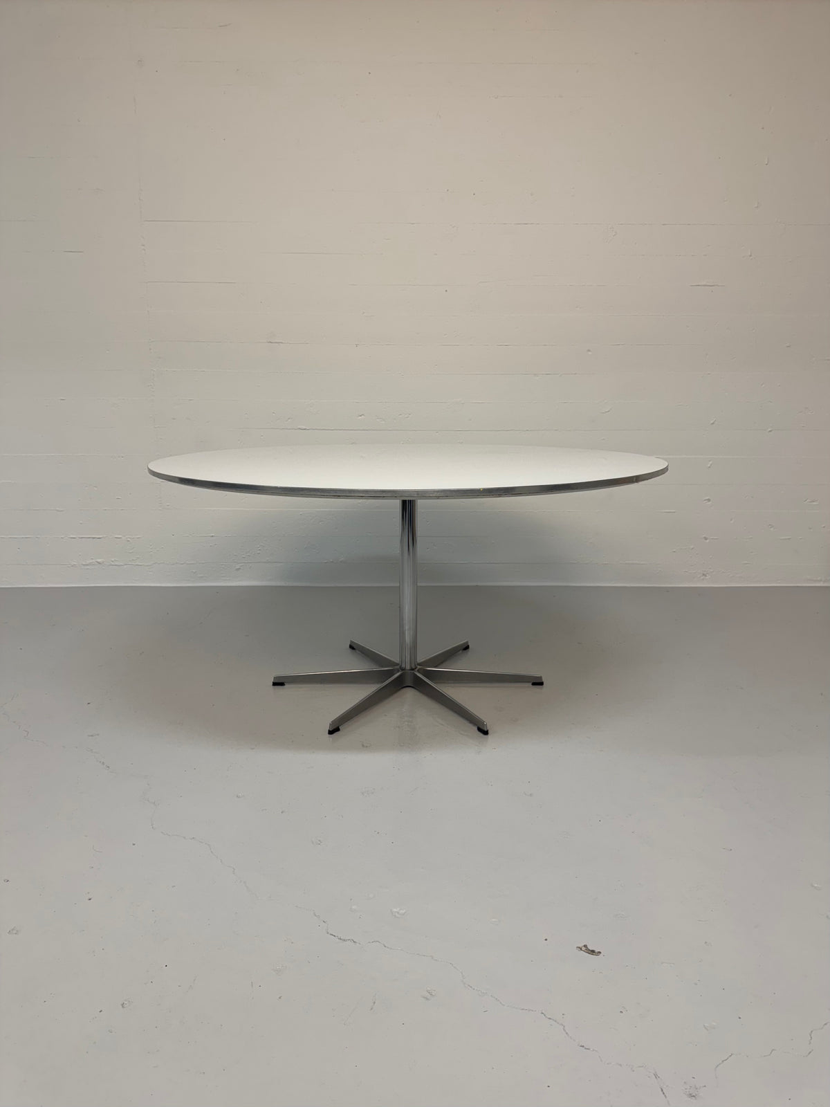 Arne Jacobsen ‘A826’ Fritz Hansen.