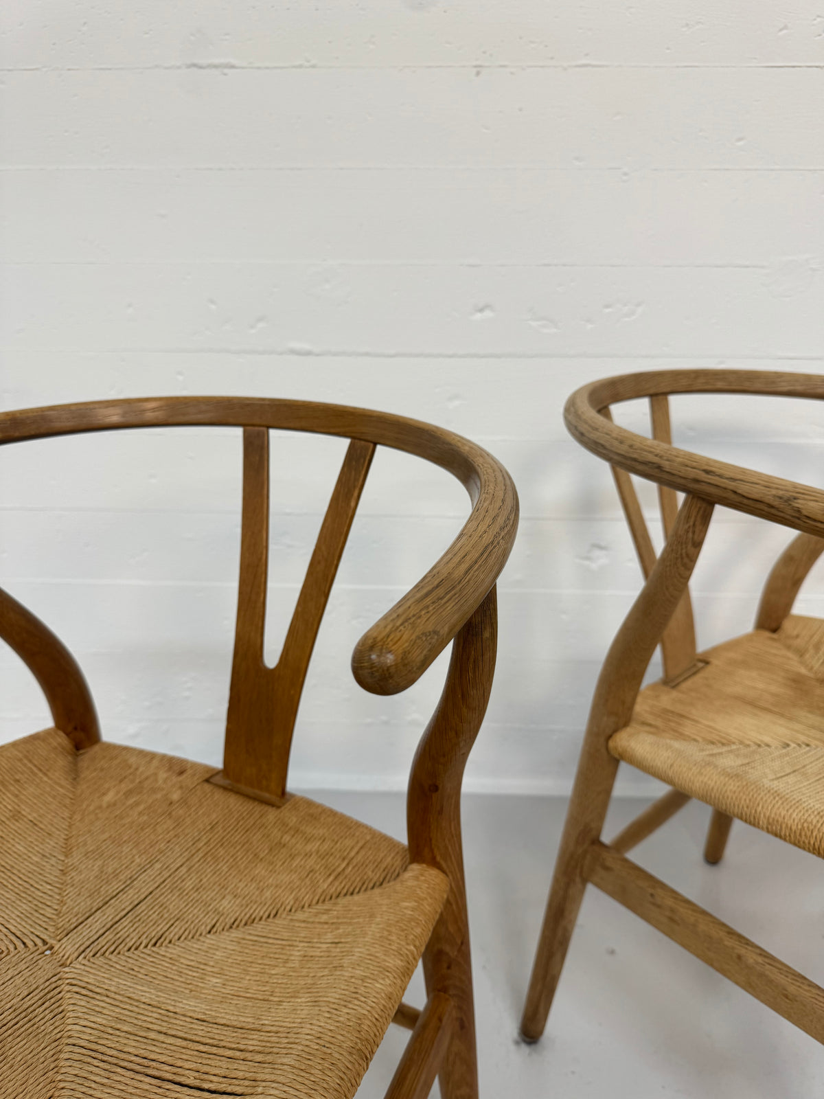 Hans J. Wegner ‘CH-24’ Carl Hansen & Søn.