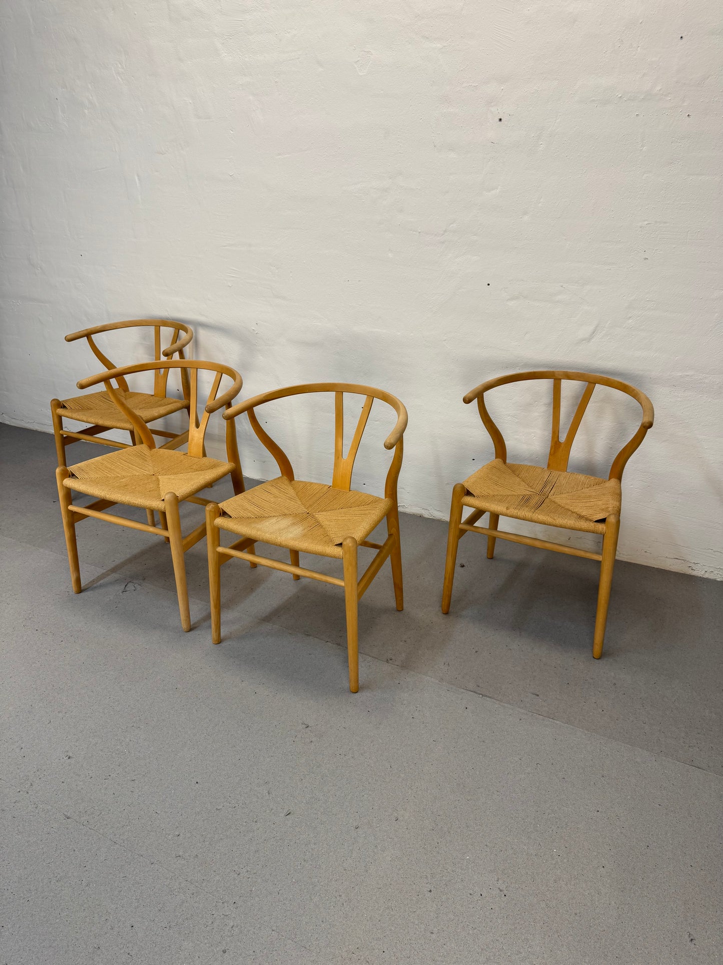 Hans J. Wegner ‘CH24’ ‘Y-stolen’ fremstillet hos Carl Hansen & Søn.