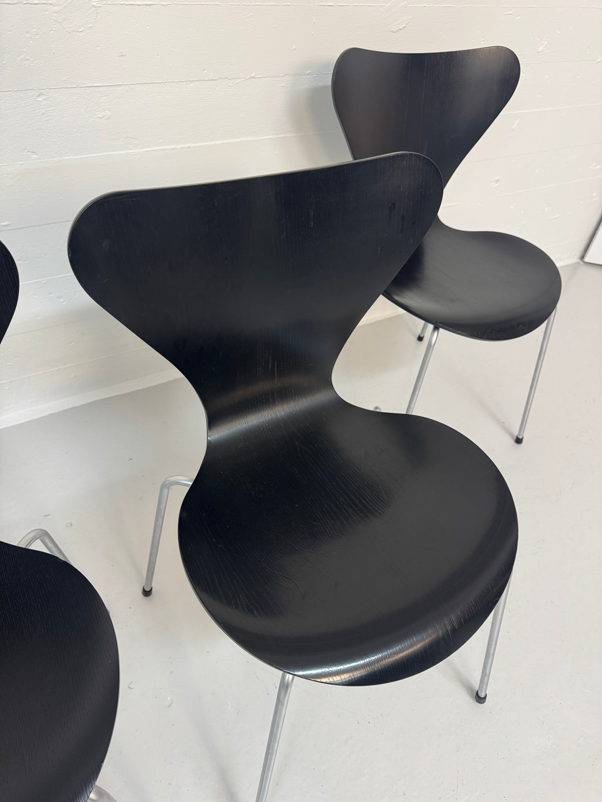 Arne Jacobsen ‘3107’ Fritz Hansen.