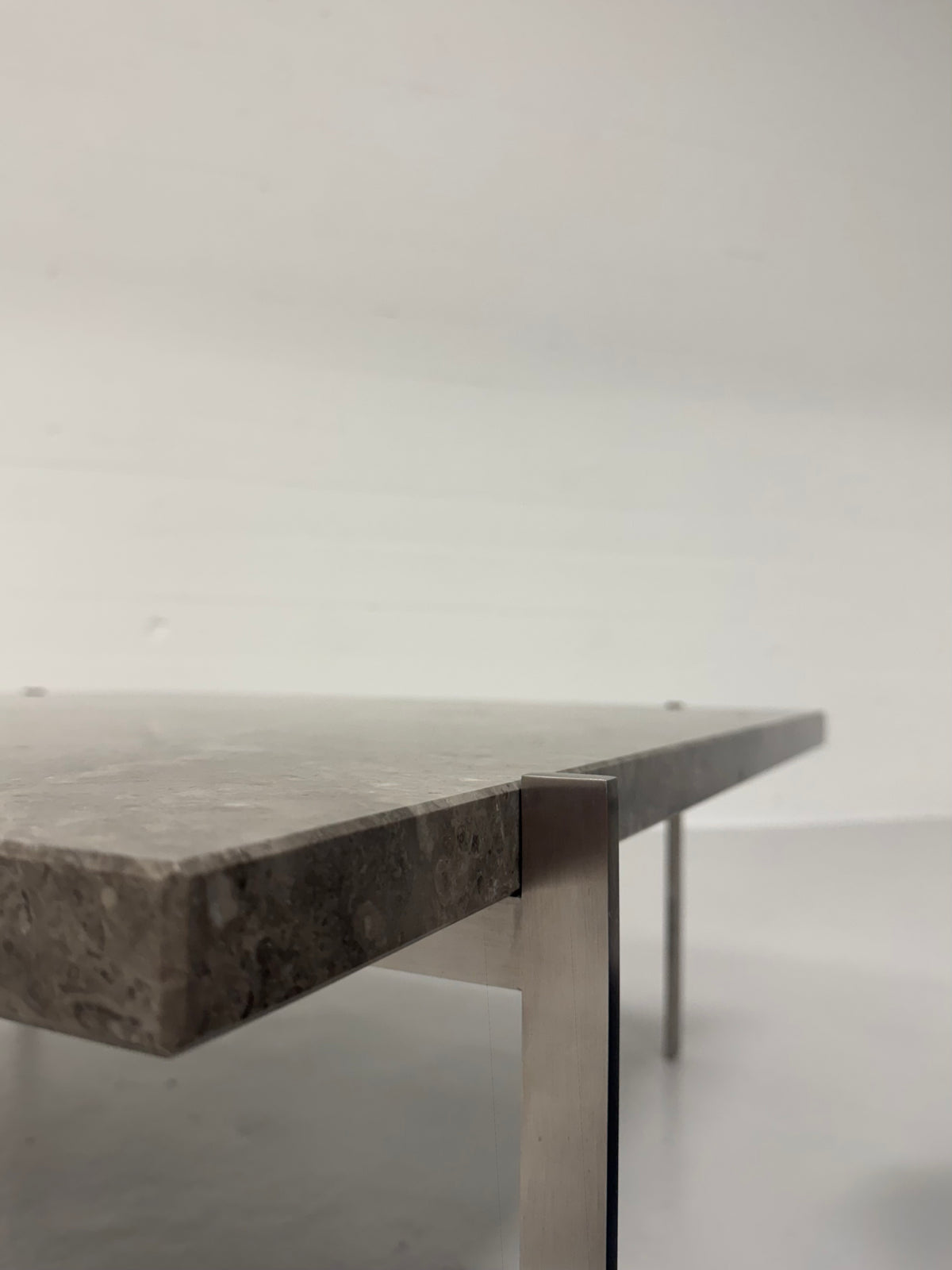 Poul Kjærholm ‘PK-61’ Fritz Hansen.
