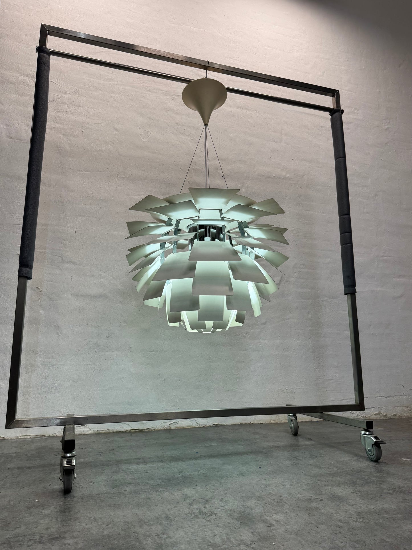 Poul Henningsen ‘Koglen’ Ø72 cm, hvid.