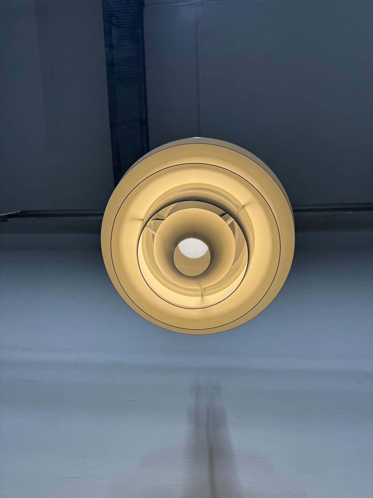 Poul Henningsen, PH “Snowball” Louis Poulsen.