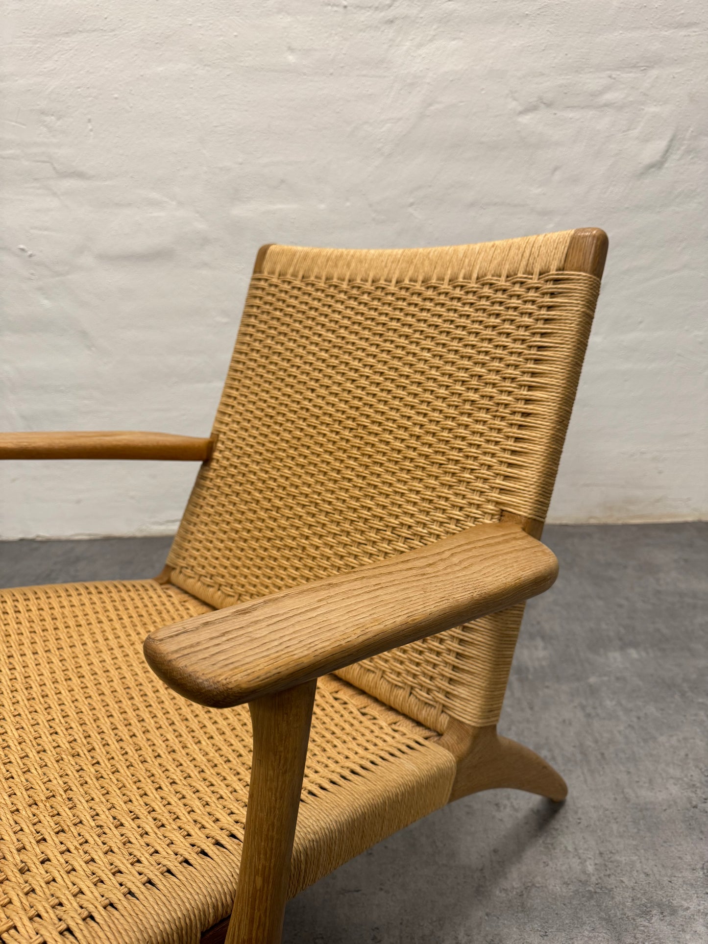 Hans J. Wegner ‘CH25’ egetræ.
