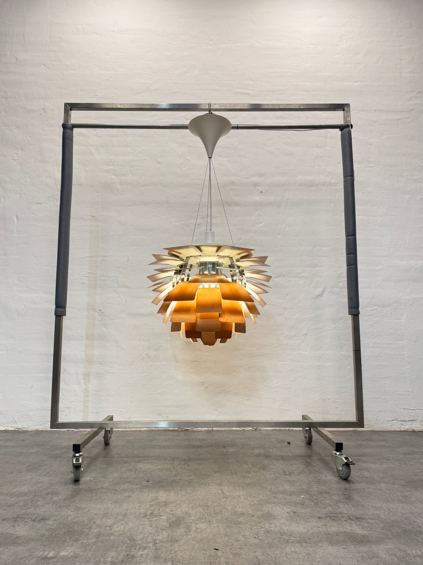 Poul Henningsen “Koglen” Louis Poulsen – Ø60 cm i kobber.