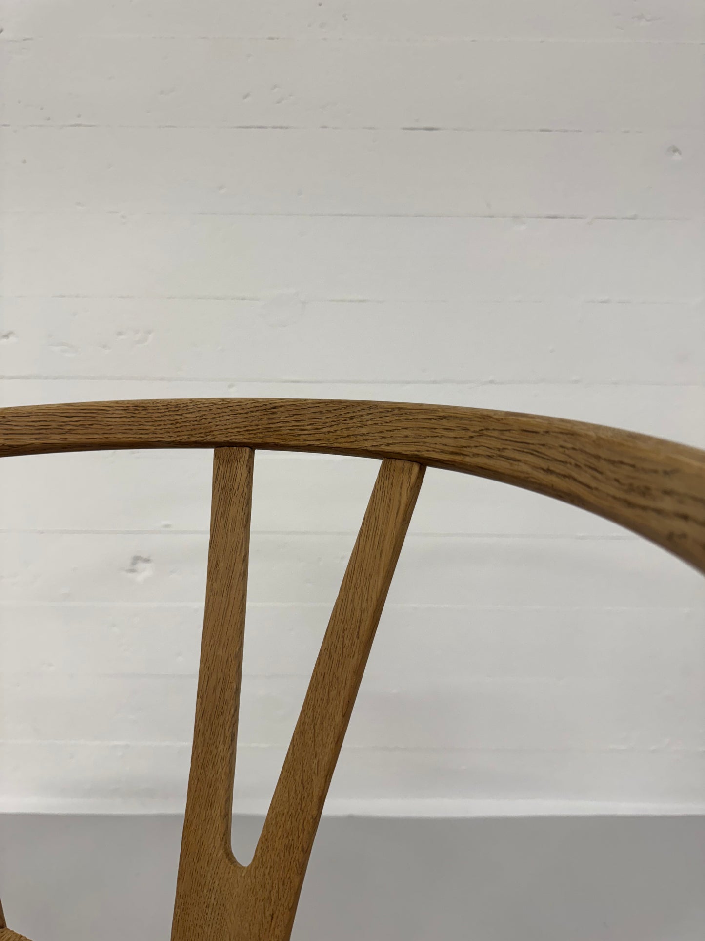 Hans J. Wegner ‘CH-24’ Carl Hansen & Søn.