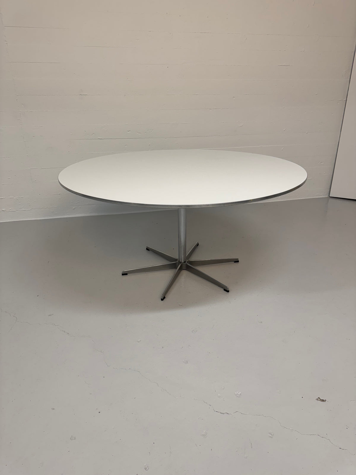 Arne Jacobsen ‘A826’ Fritz Hansen.