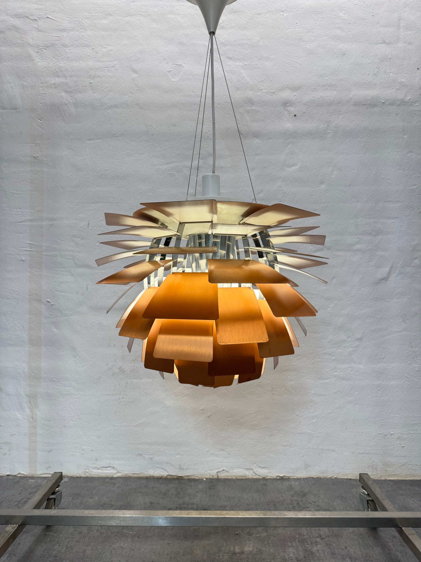 Poul Henningsen “Koglen” Louis Poulsen – Ø60 cm i kobber.