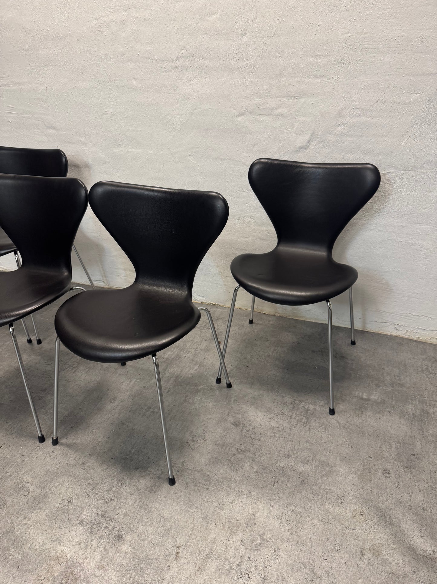 Arne Jacobsen ‘3107’ Fritz Hansen.