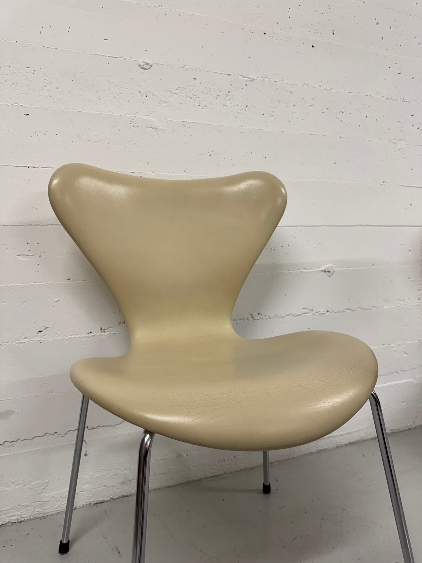 Arne Jacobsen ‘Syveren/3107’ Fritz Hansen.