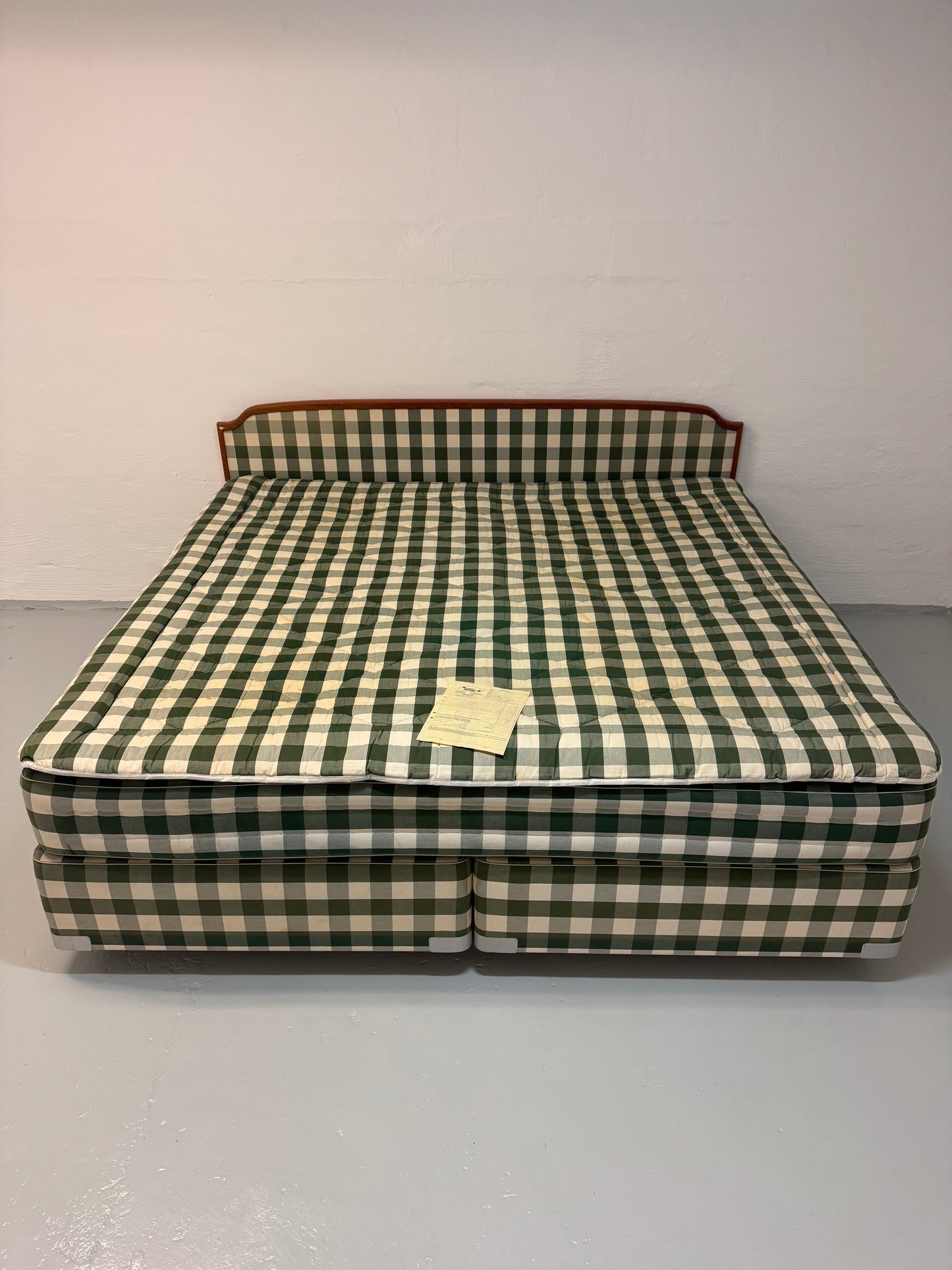 Hästens 2000T dobbeltseng m. gavl – 210x200 cm (m. kvittering)