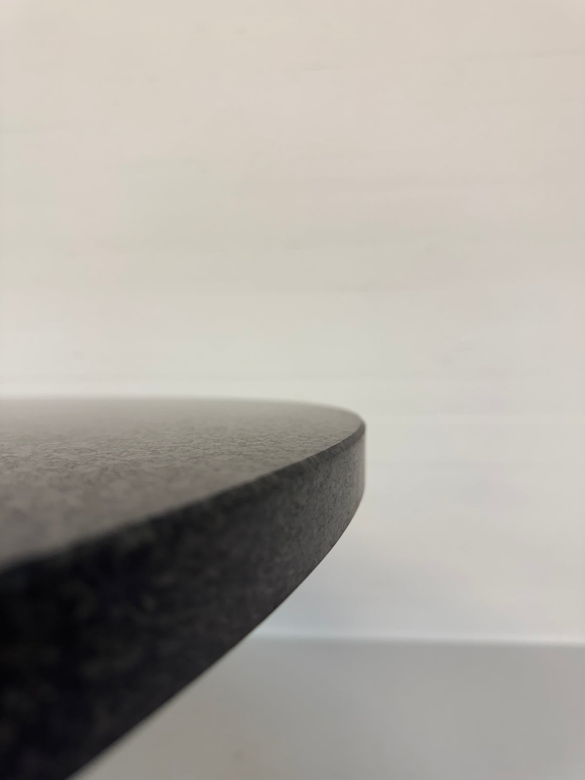 Poul Kjærholm ‘PK-54’ Fritz Hansen.