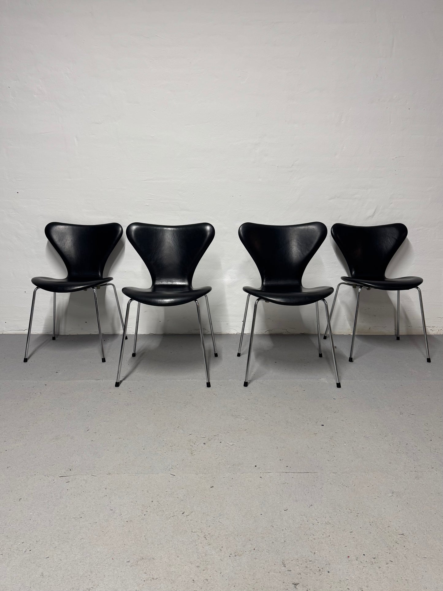 Arne Jacobsen ‘Syveren/3107’ Fritz Hansen.