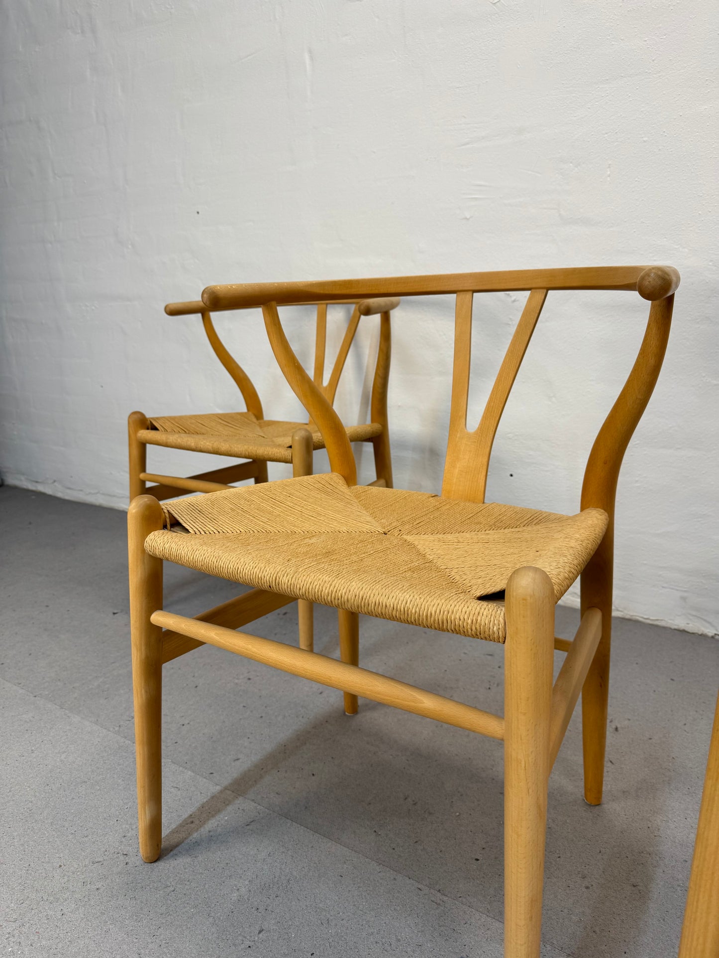 Hans J. Wegner ‘CH24’ ‘Y-stolen’ fremstillet hos Carl Hansen & Søn.