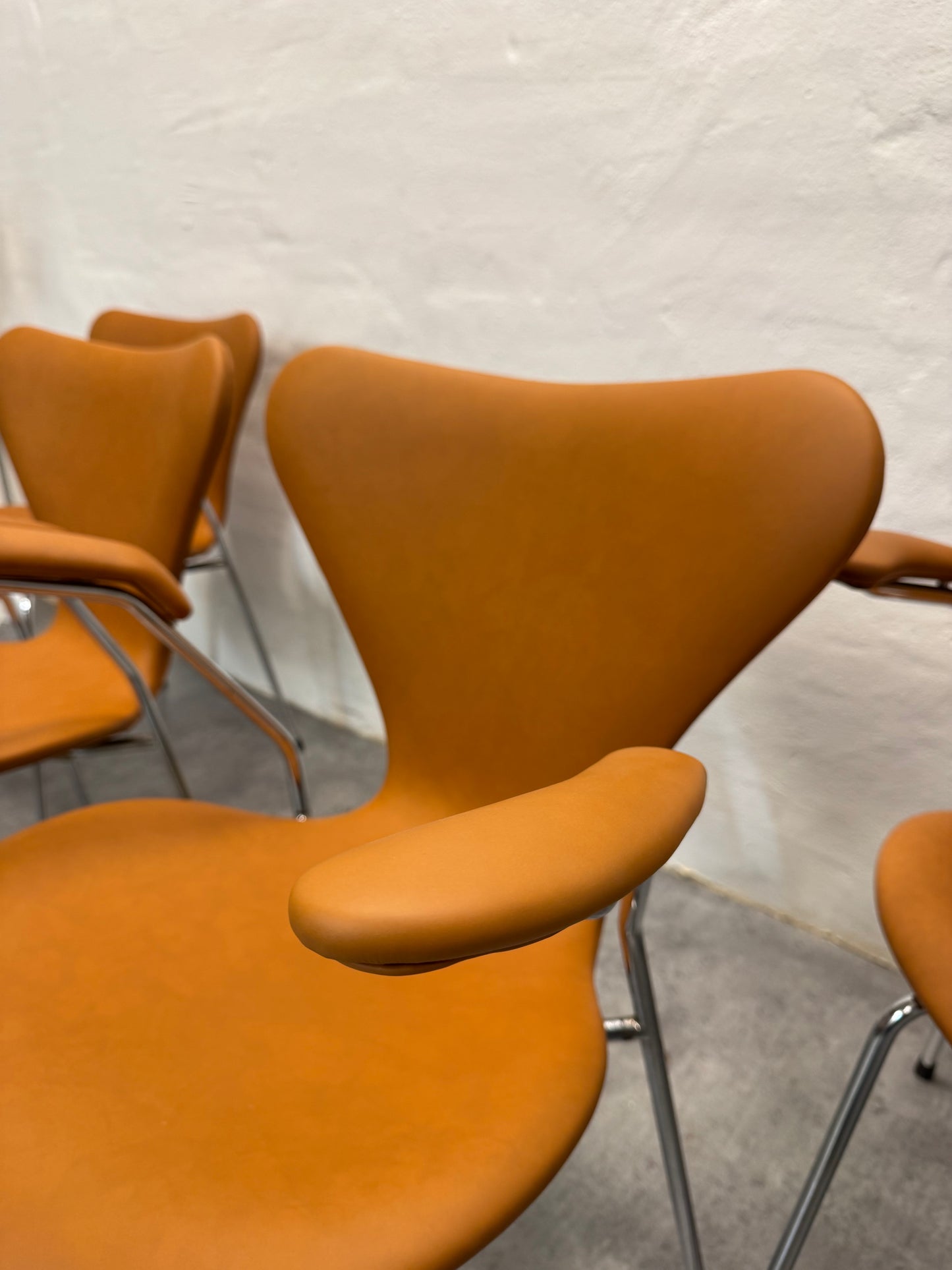 Nypolstret Arne Jacobsen ‘3207’ Fritz Hansen.