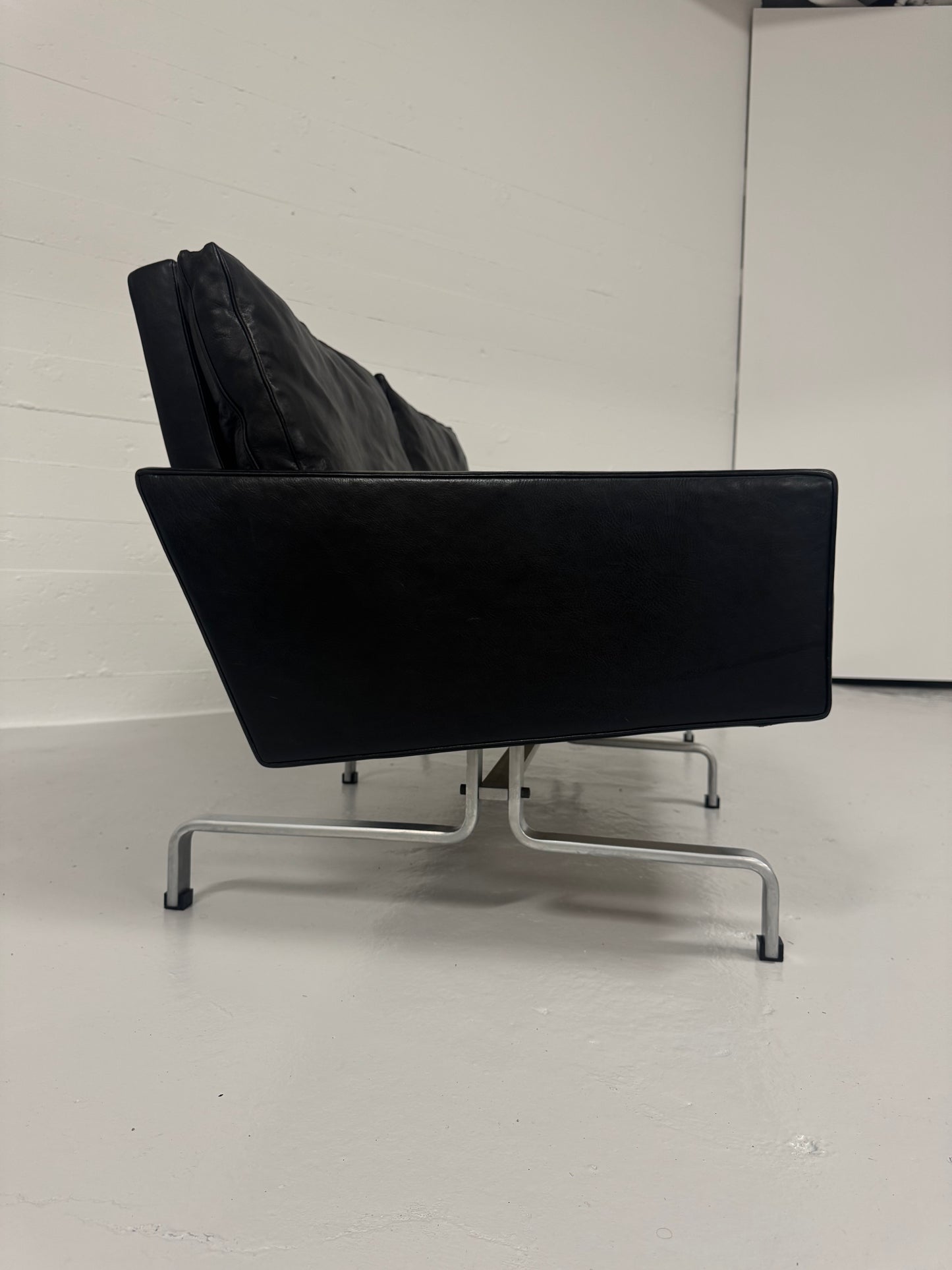 Poul Kjærholm ‘PK-31/2’ E. Kold Christensen.