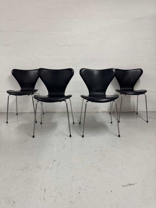 Arne Jacobsen ‘Syveren/3107’ Fritz Hansen.