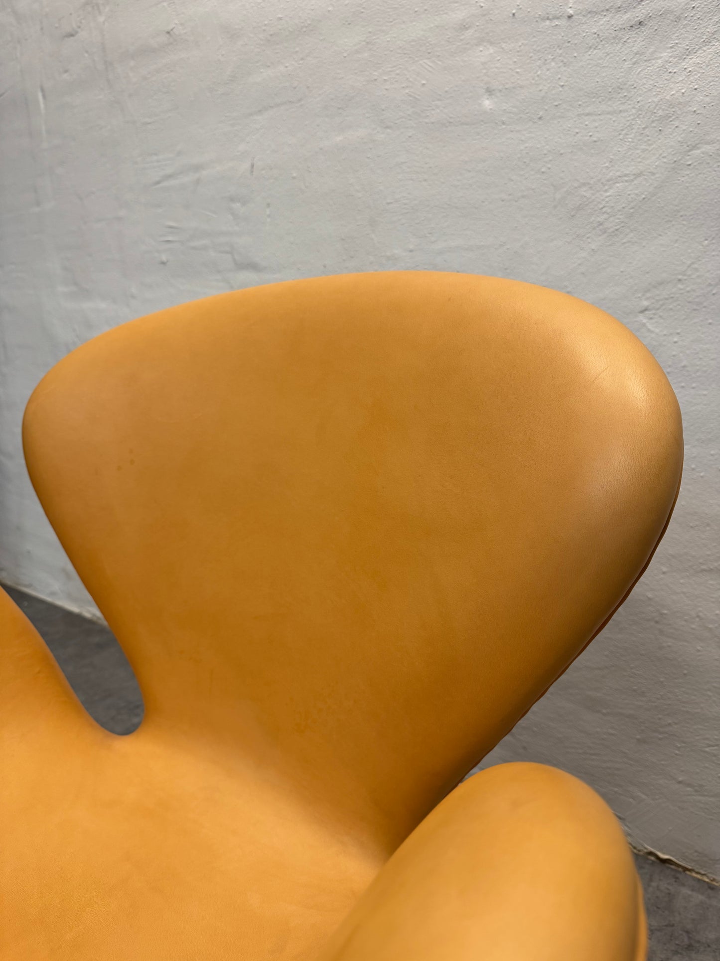 ORIGINAL POLSTRING Arne Jacobsen ‘Svanen’ Fritz Hansen - 2023.