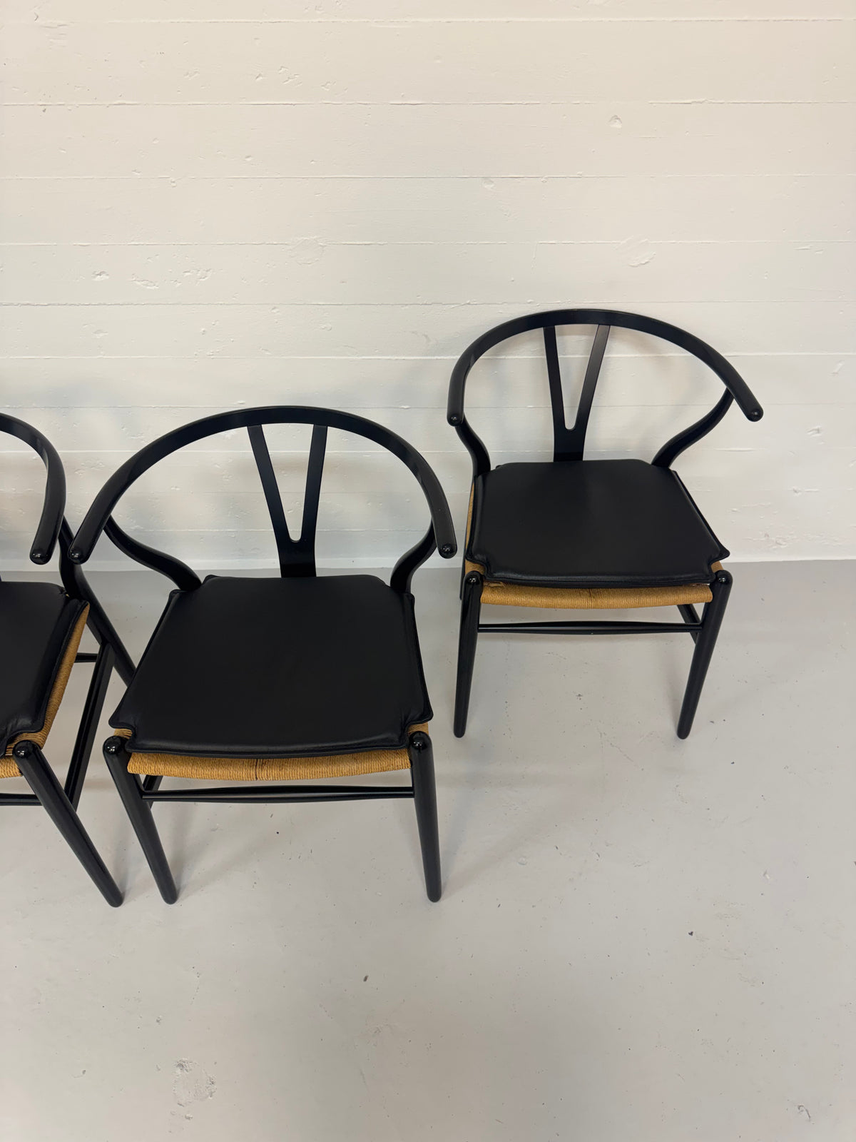 Hans J. Wegner ‘CH-24’ Carl Hansen & Søn.
